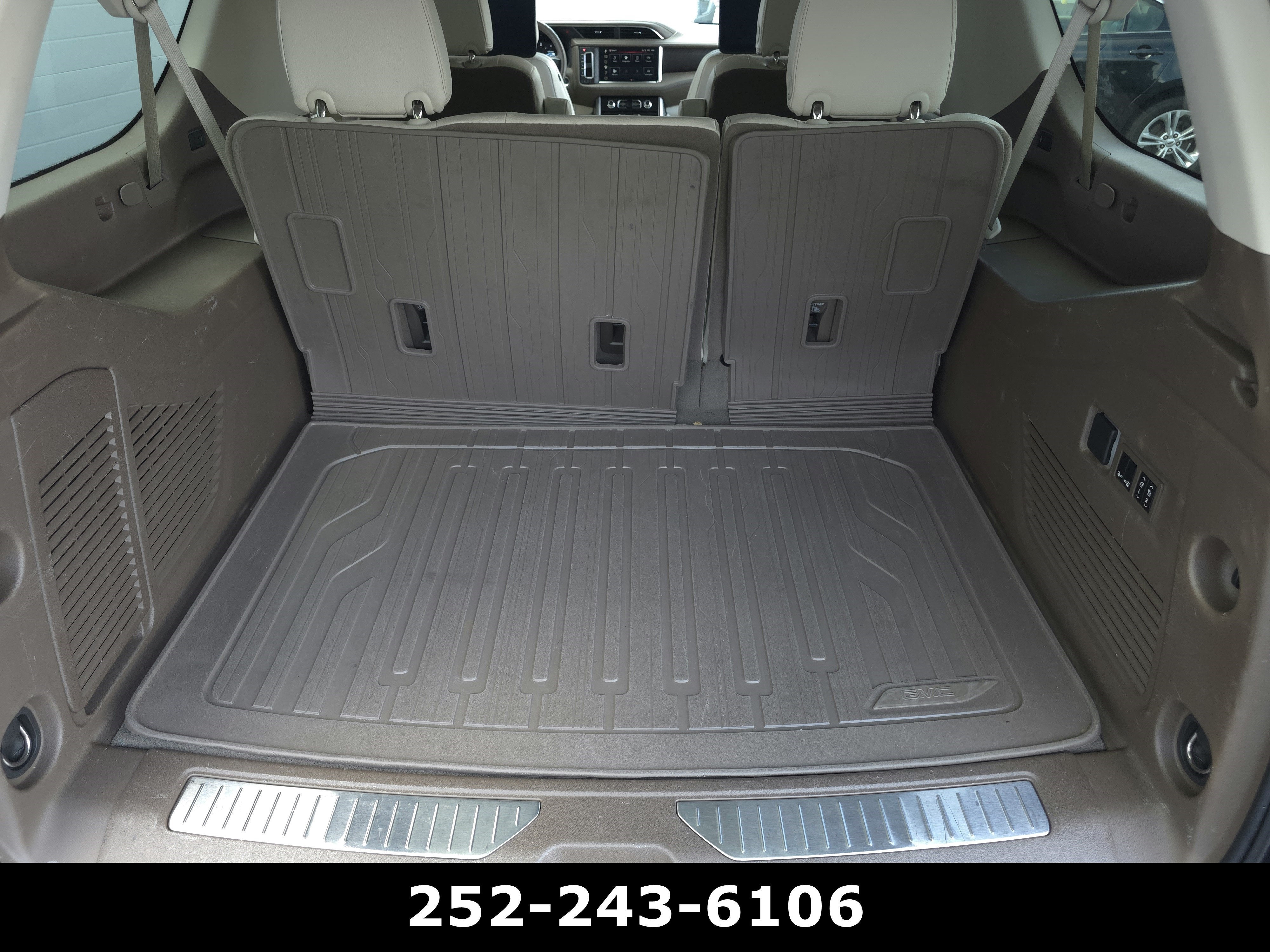 2023 GMC Yukon XL Denali