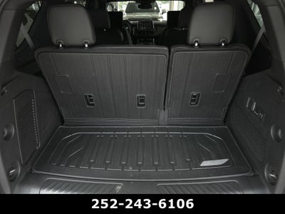 2024 GMC Yukon SLT
