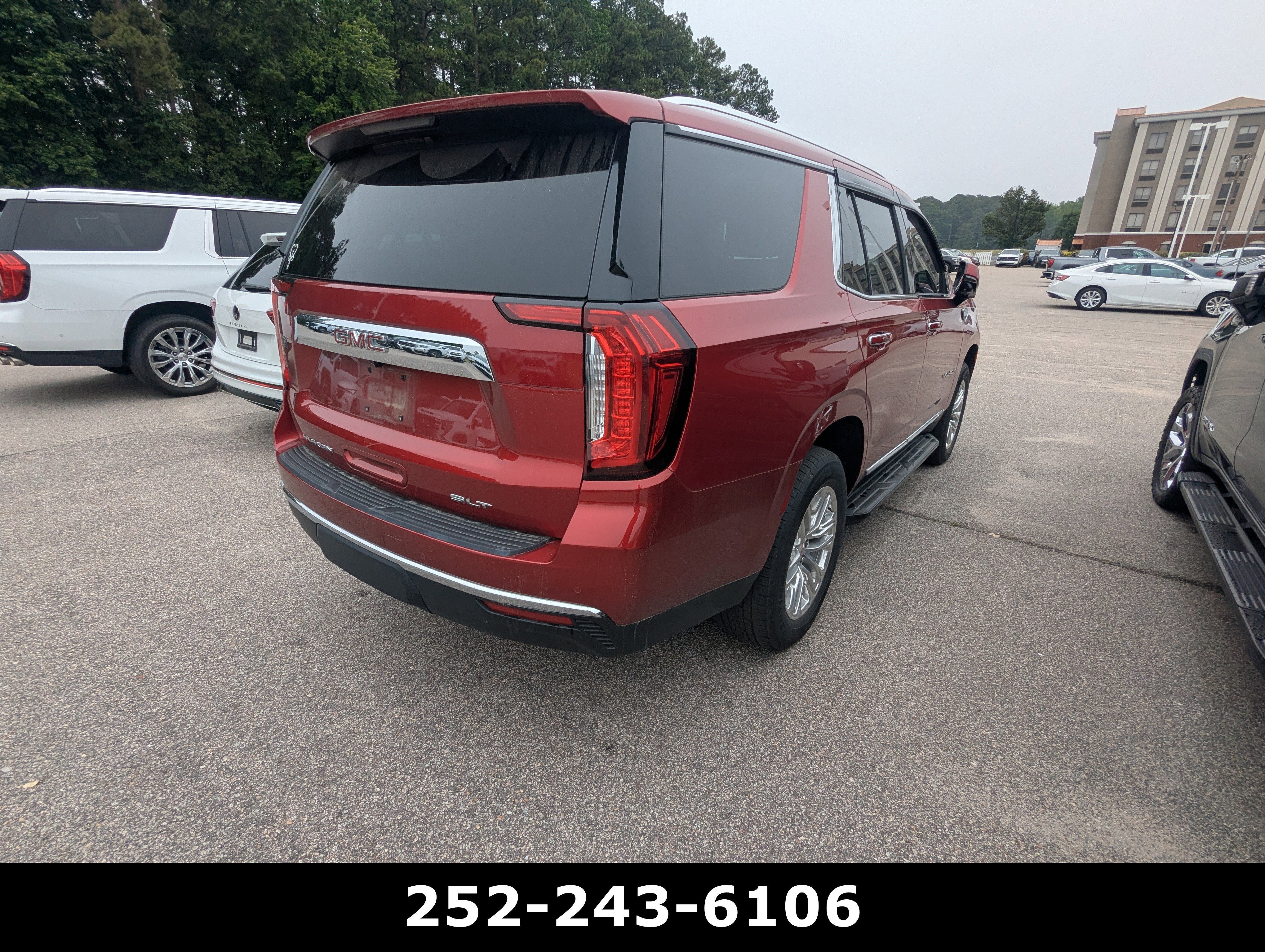 2024 GMC Yukon SLT