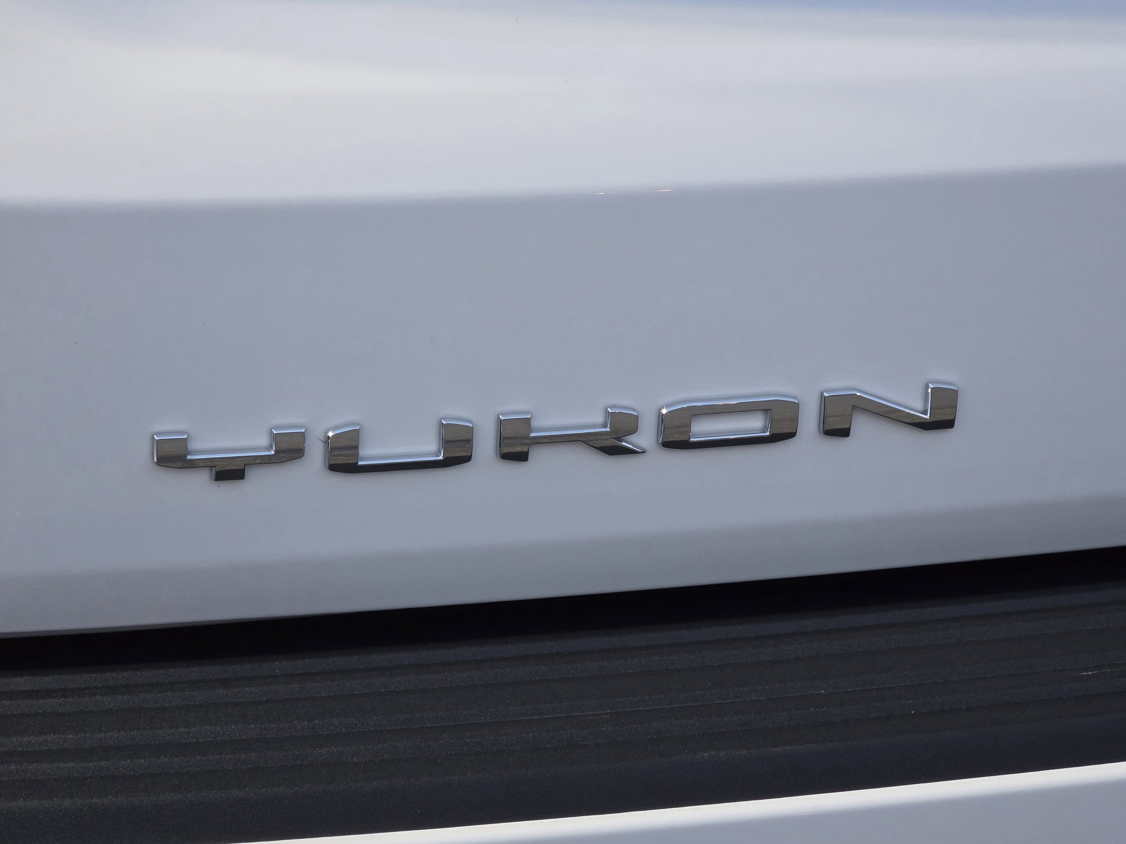 2026 GMC Yukon Elevation