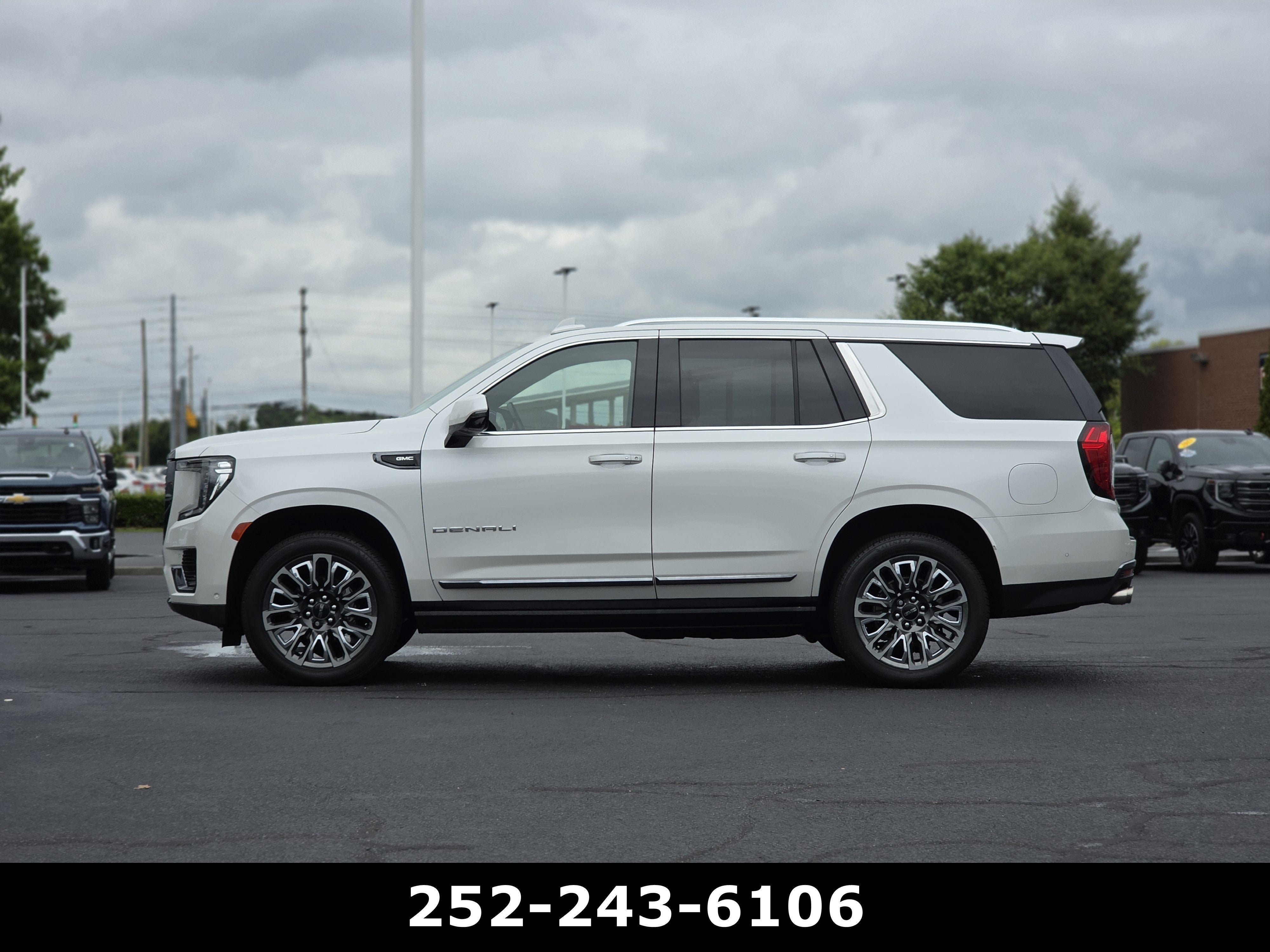 2023 GMC Yukon Denali Ultimate
