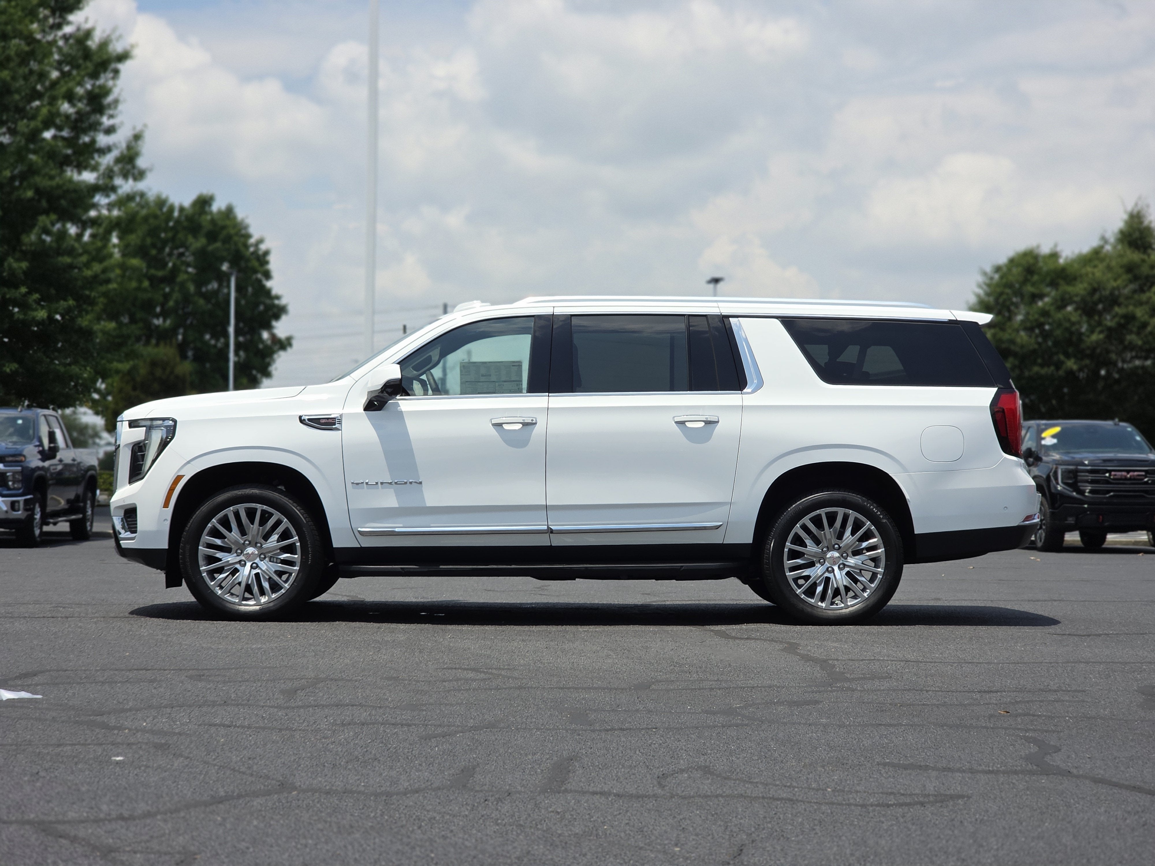 2026 GMC Yukon XL Elevation