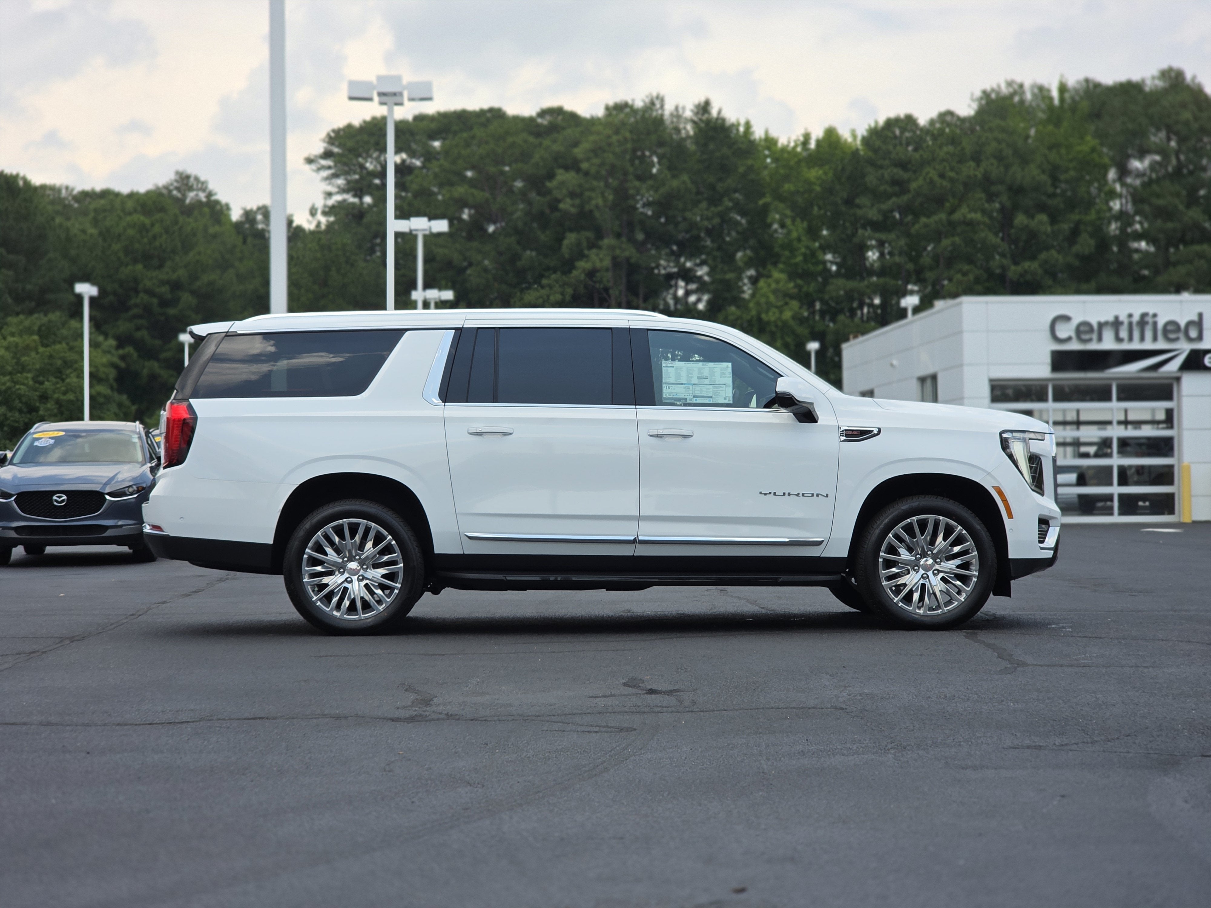 2026 GMC Yukon XL Elevation