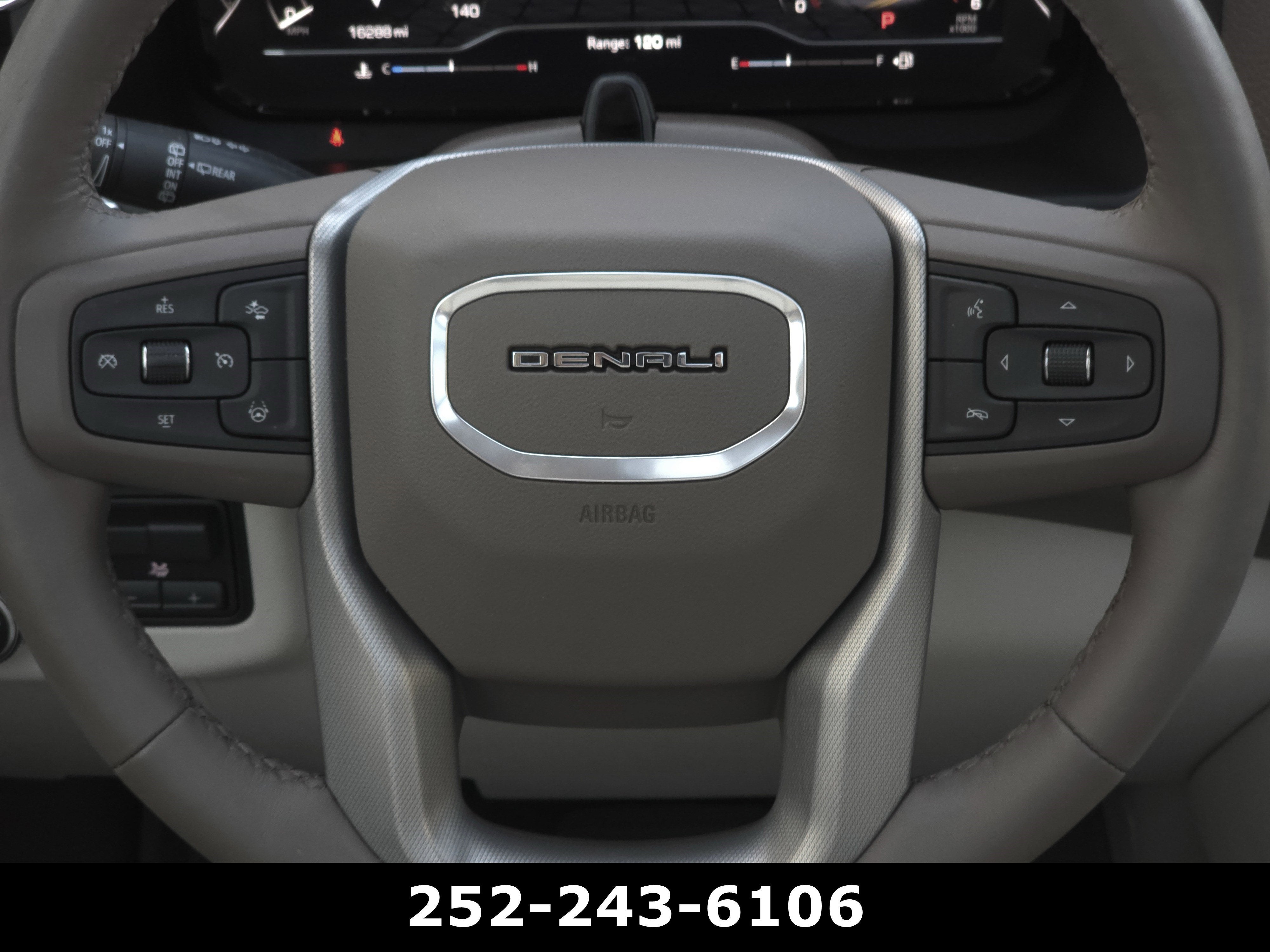 2024 GMC Yukon XL Denali