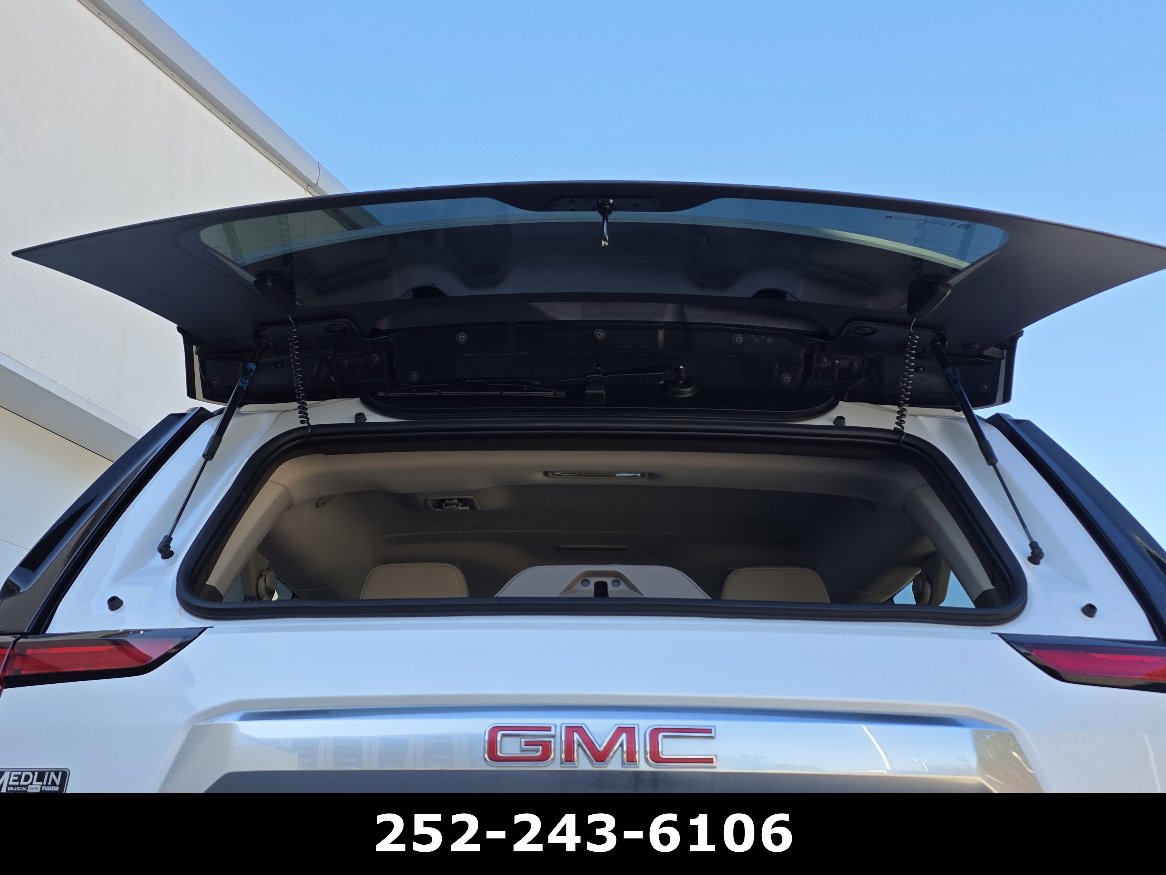 2024 GMC Yukon XL Denali