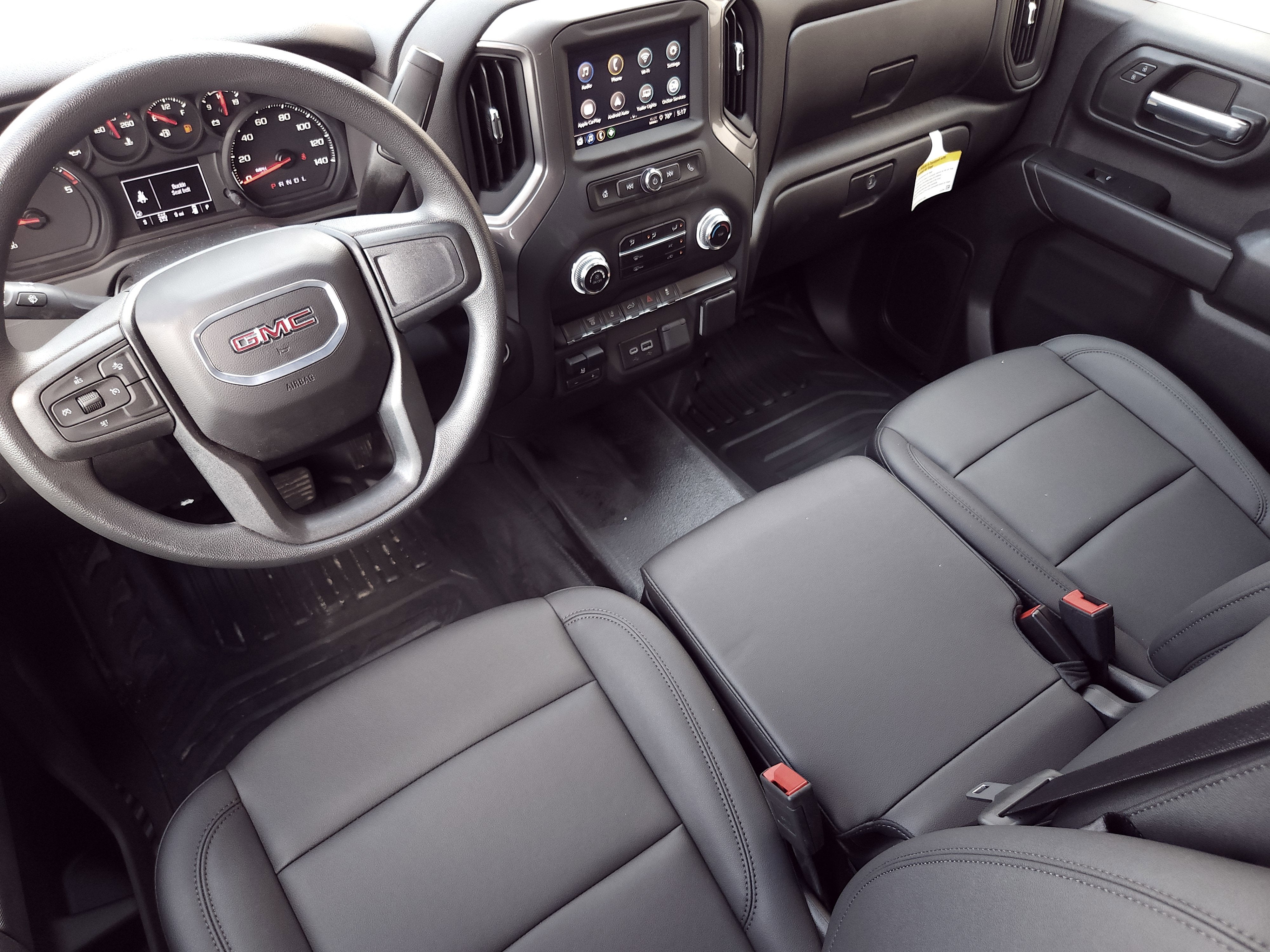 2025 GMC Sierra 2500 HD Pro