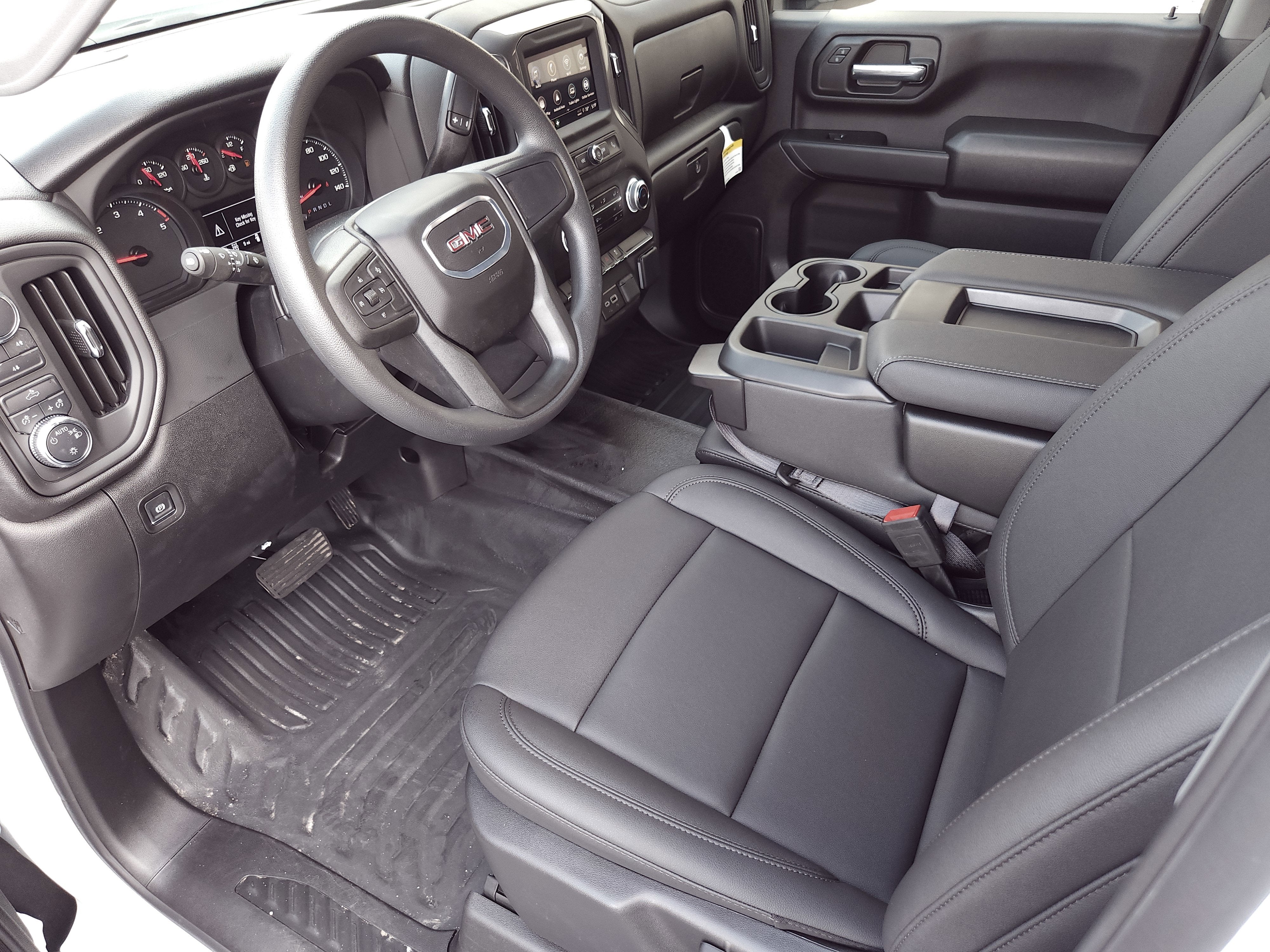 2025 GMC Sierra 2500 HD Pro