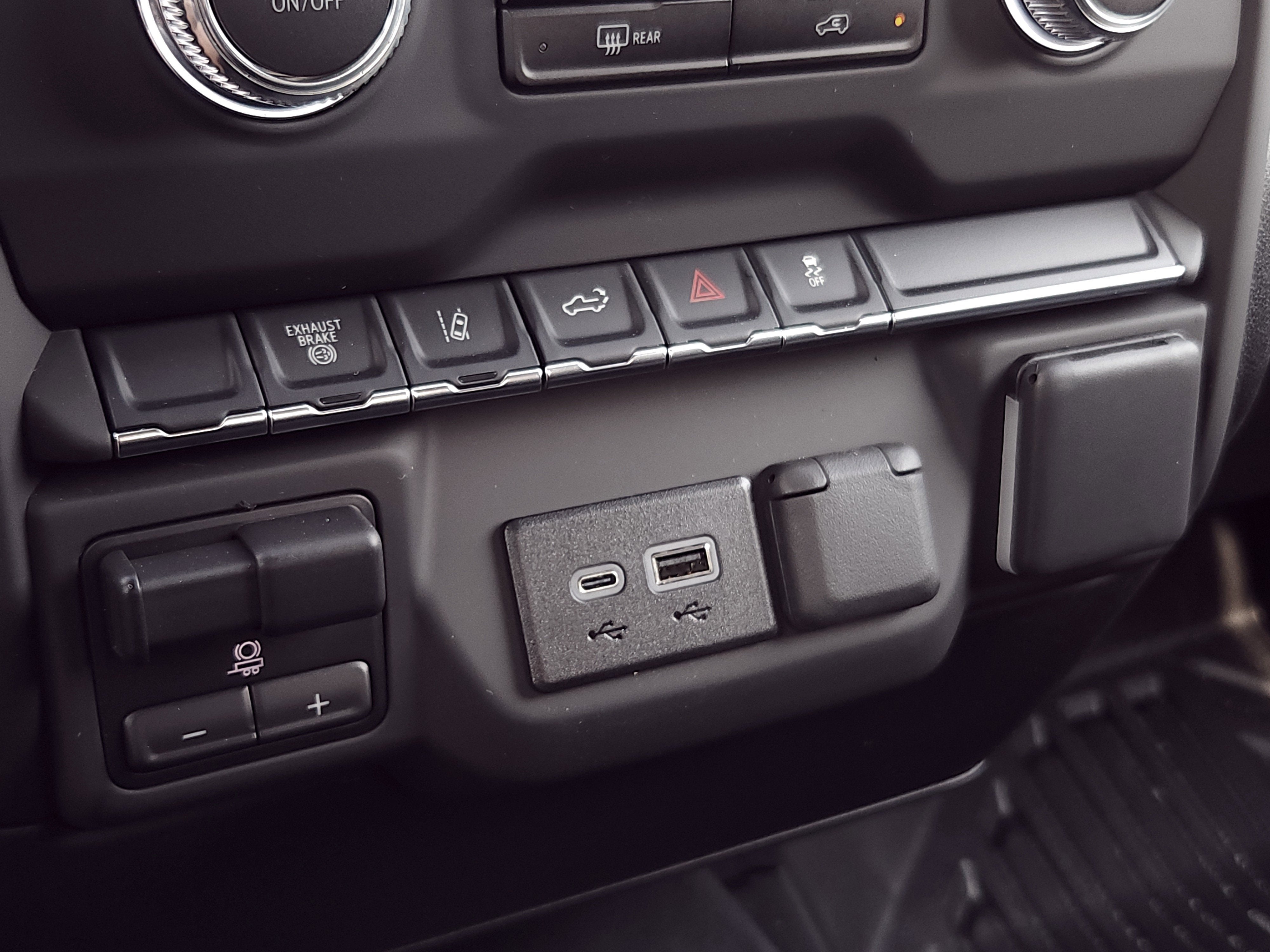 2025 GMC Sierra 2500 HD Pro