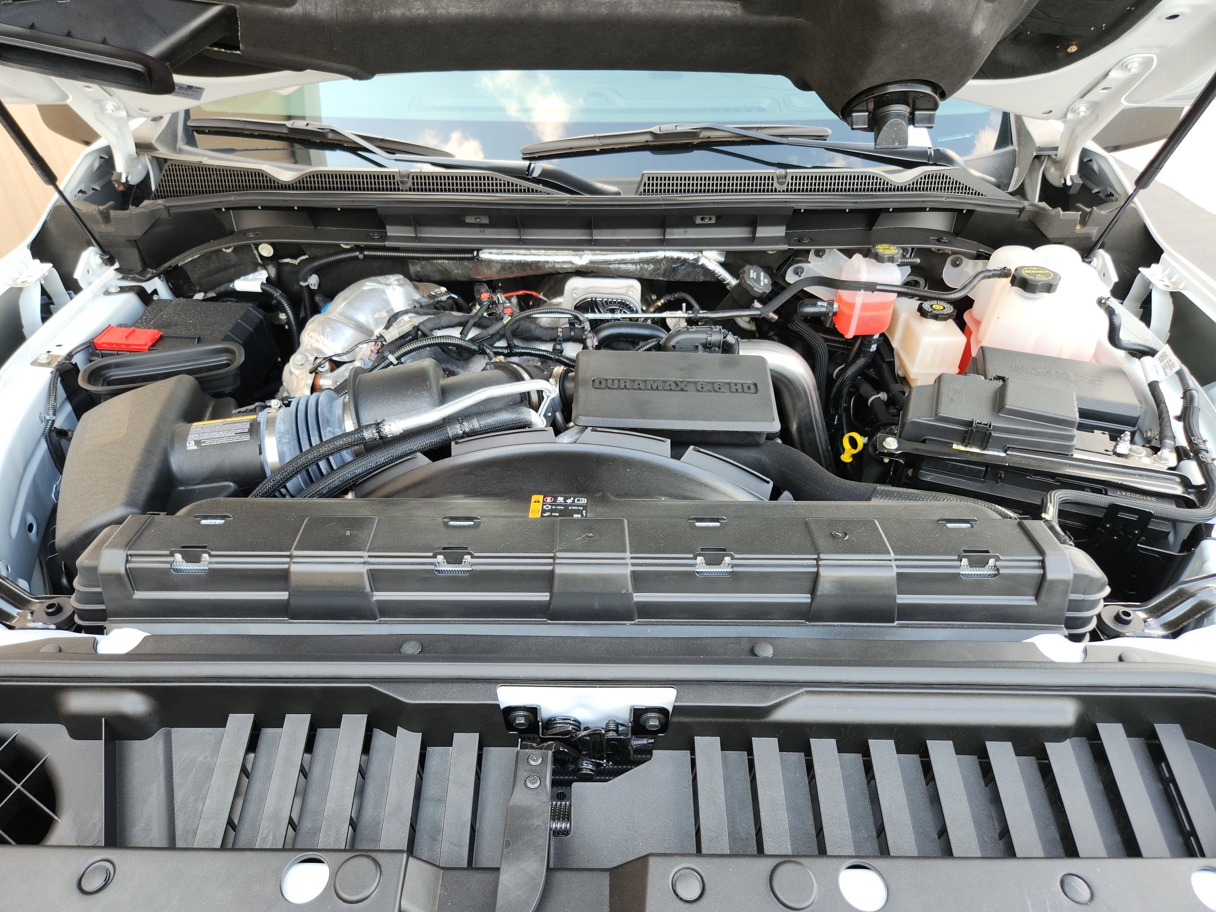 2025 GMC Sierra 2500 HD Pro