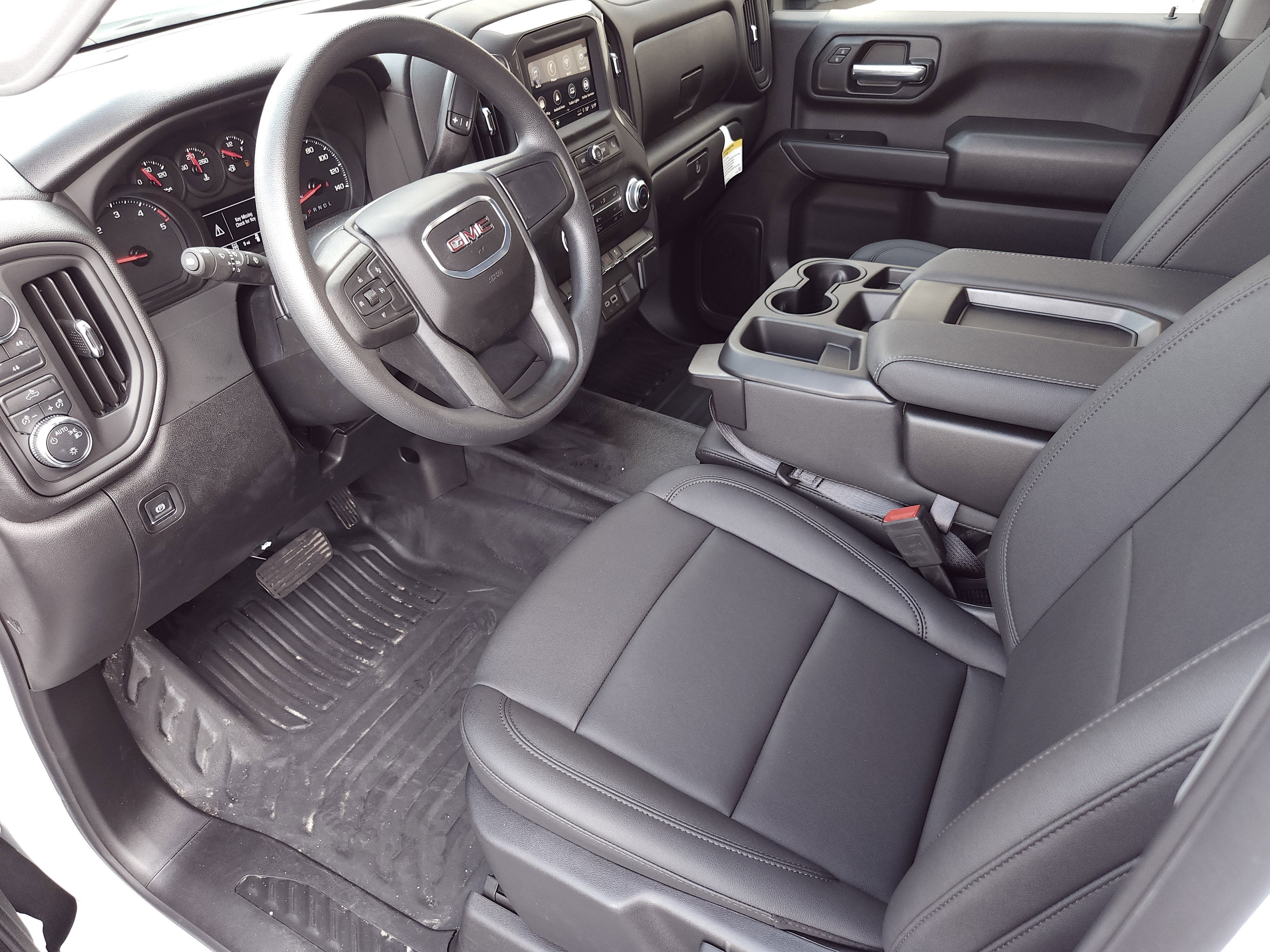 2025 GMC Sierra 2500 HD Pro