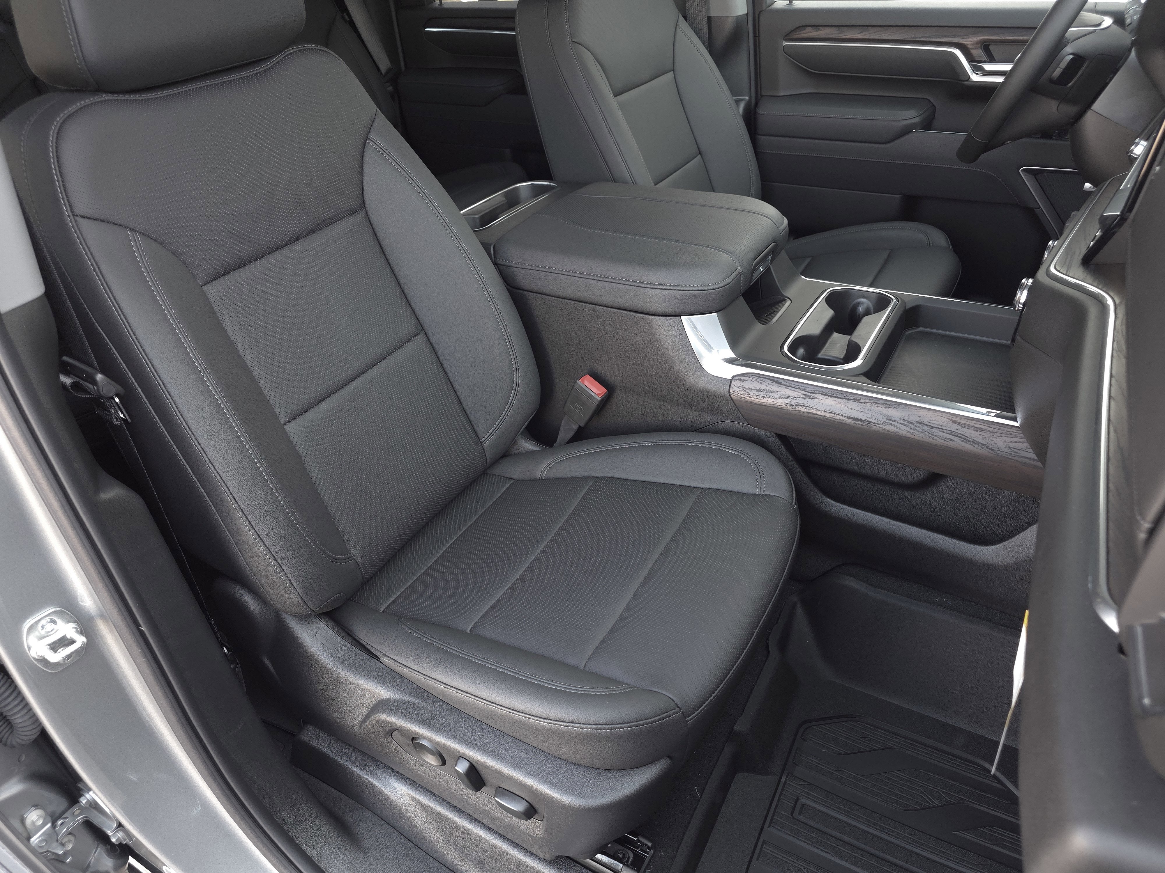 2025 GMC Sierra 2500 HD SLT