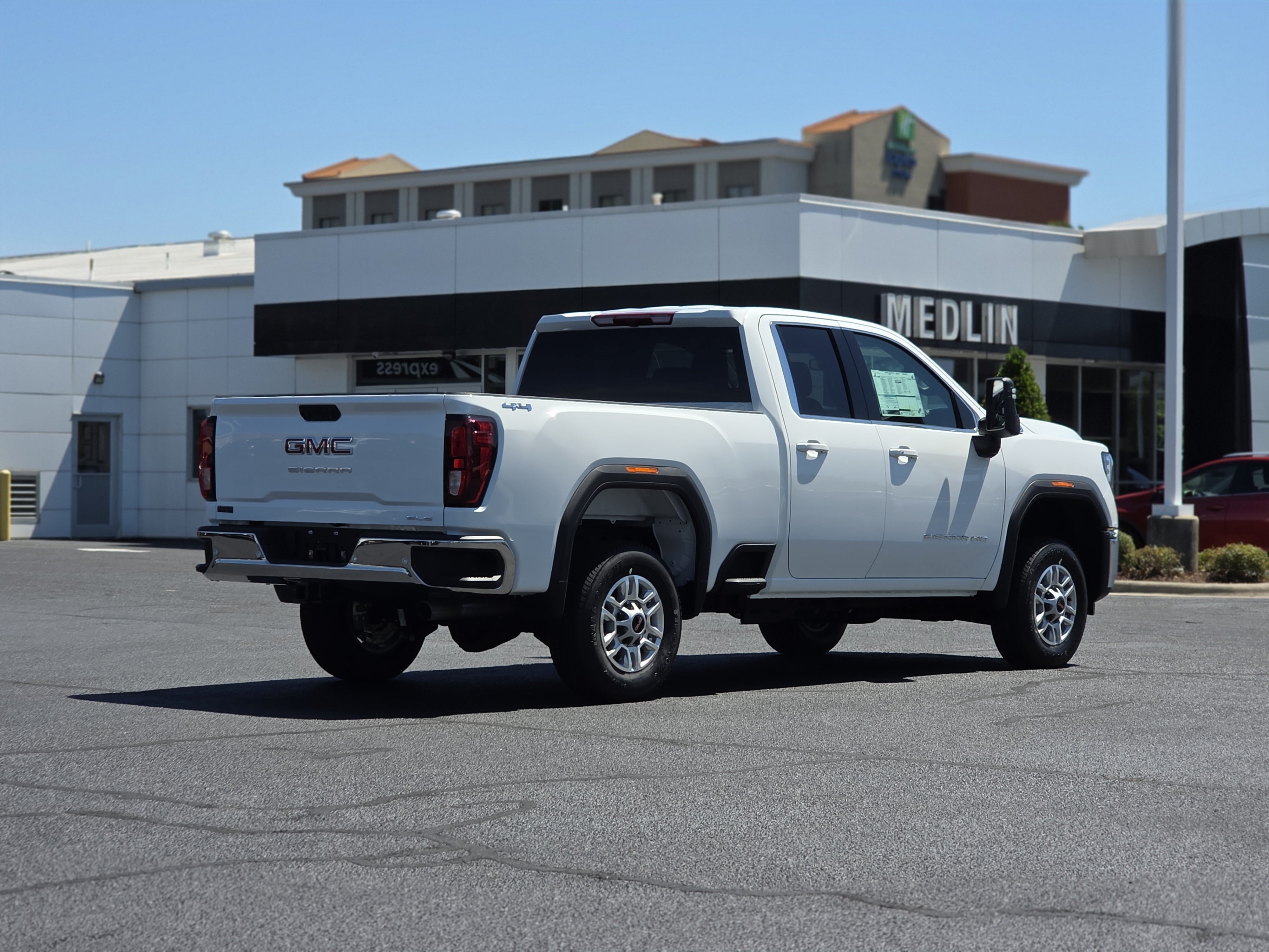 2026 GMC Sierra 2500 HD SLE