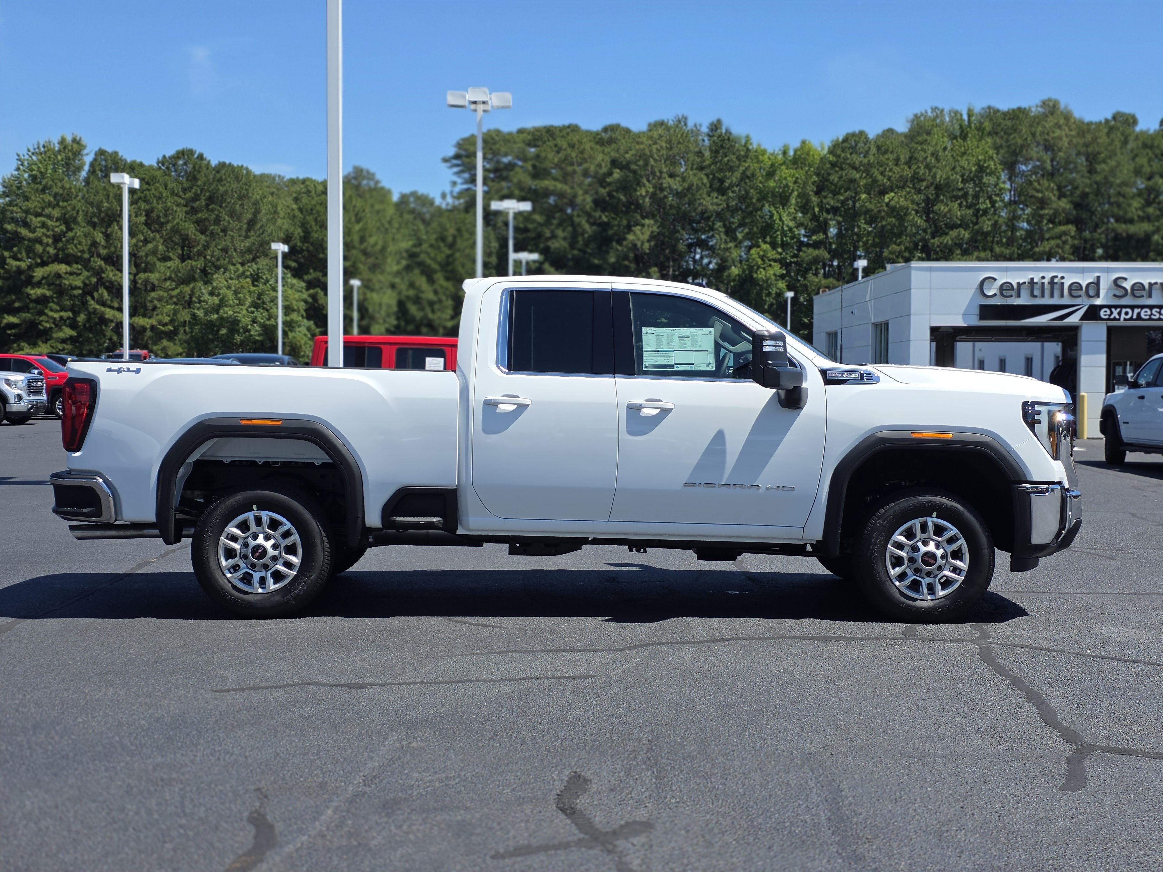 2026 GMC Sierra 2500 HD SLE