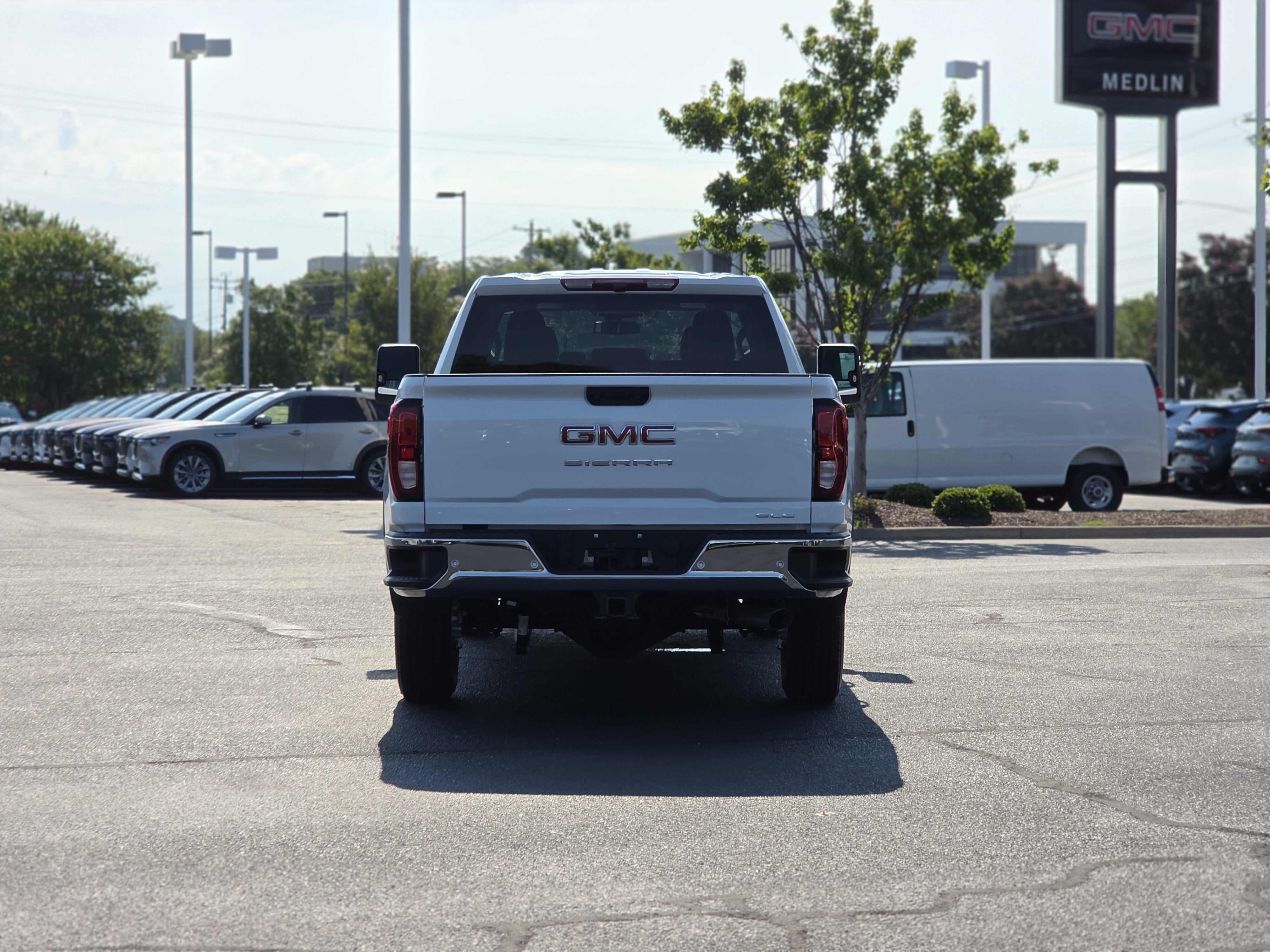 2026 GMC Sierra 2500 HD SLE