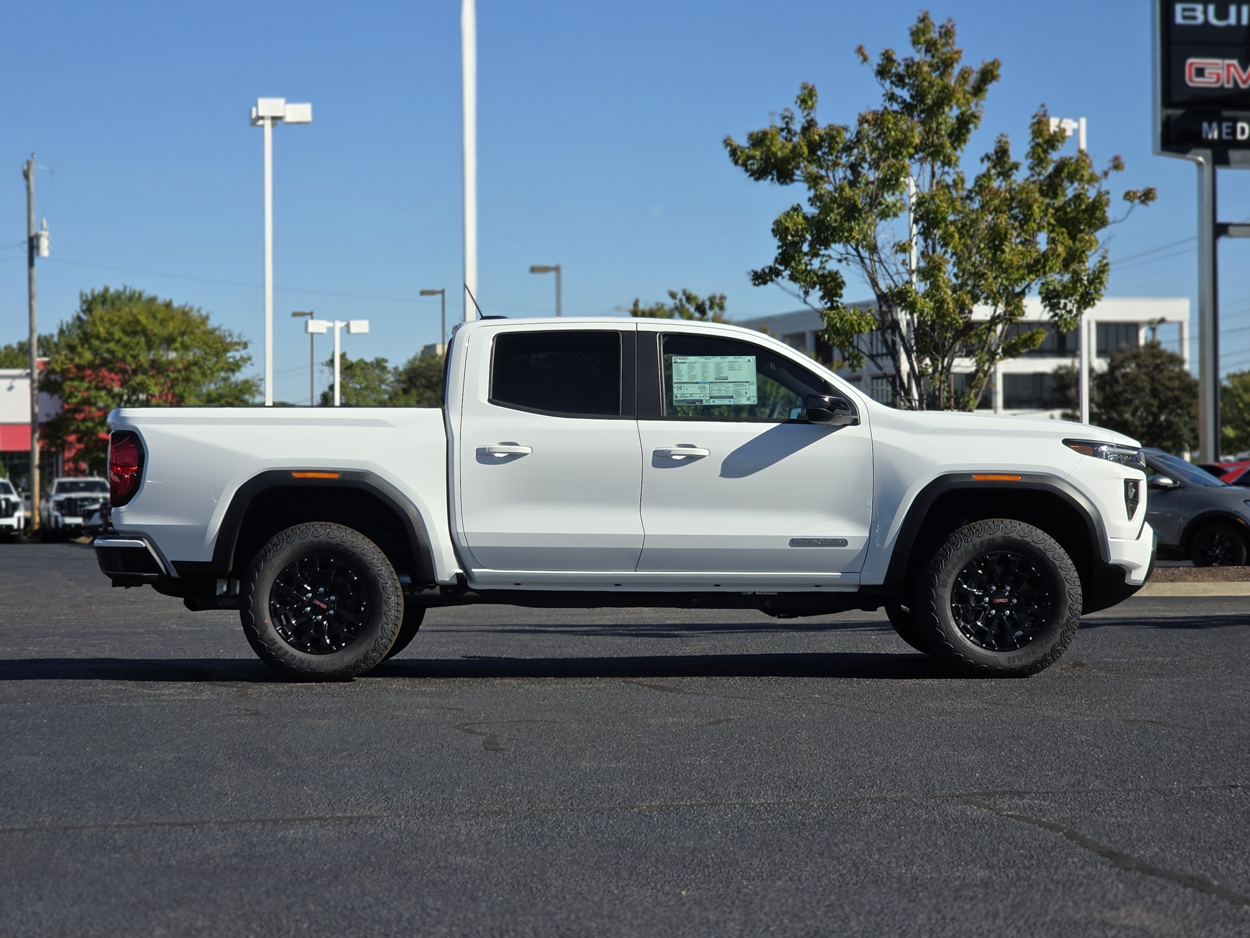 2026 GMC Canyon Elevation