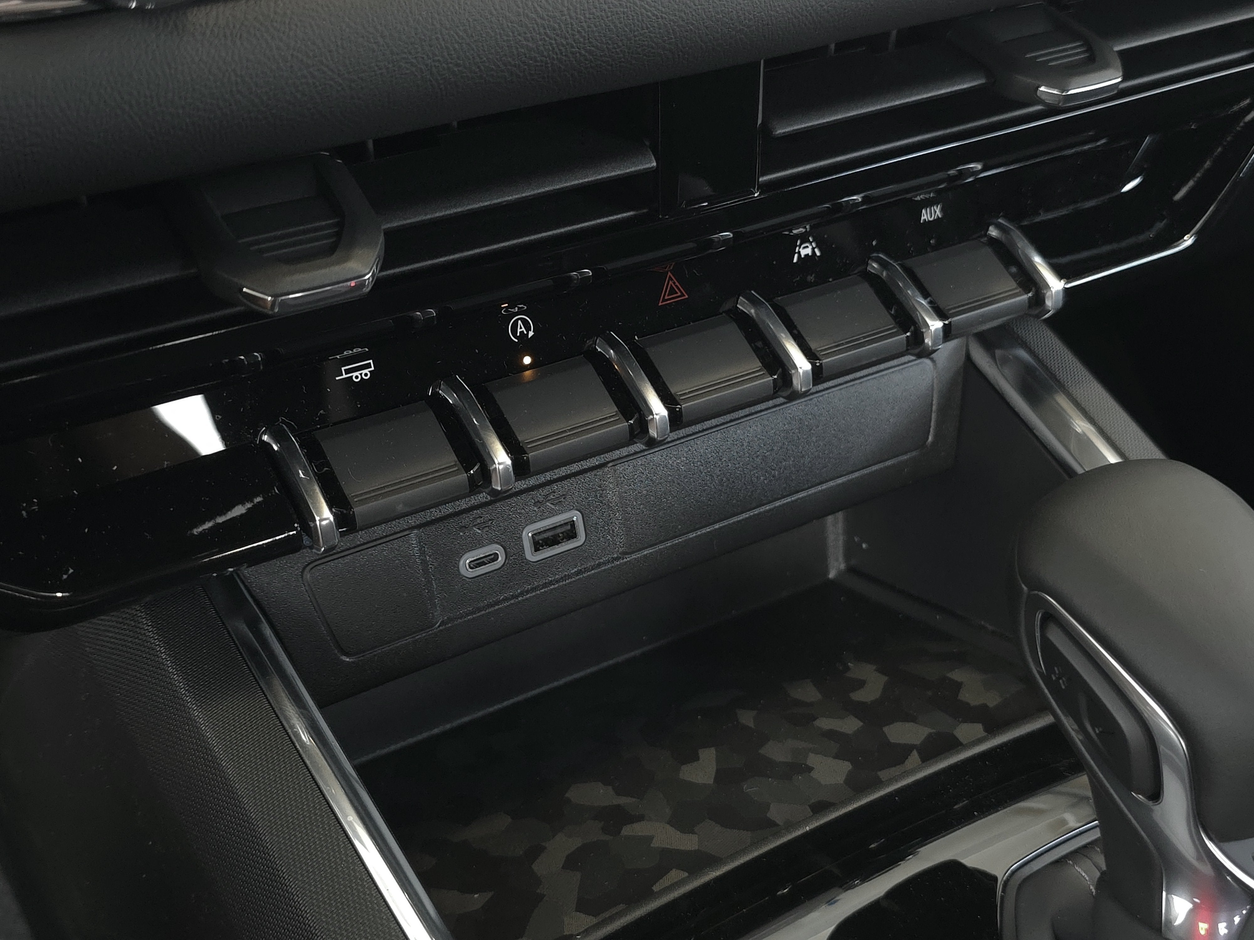 2026 GMC Canyon Elevation - Photo 13