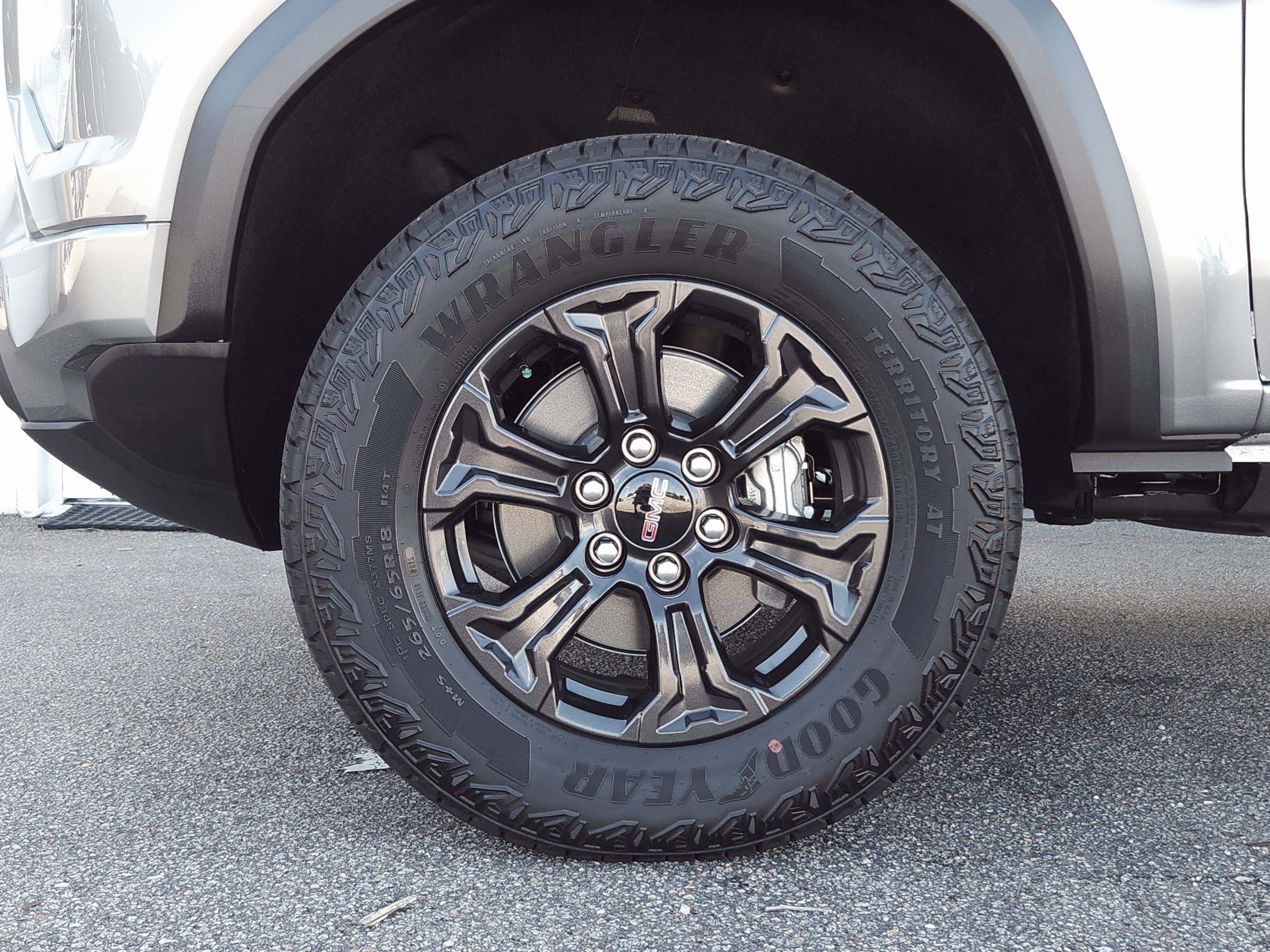 2025 GMC Canyon Elevation