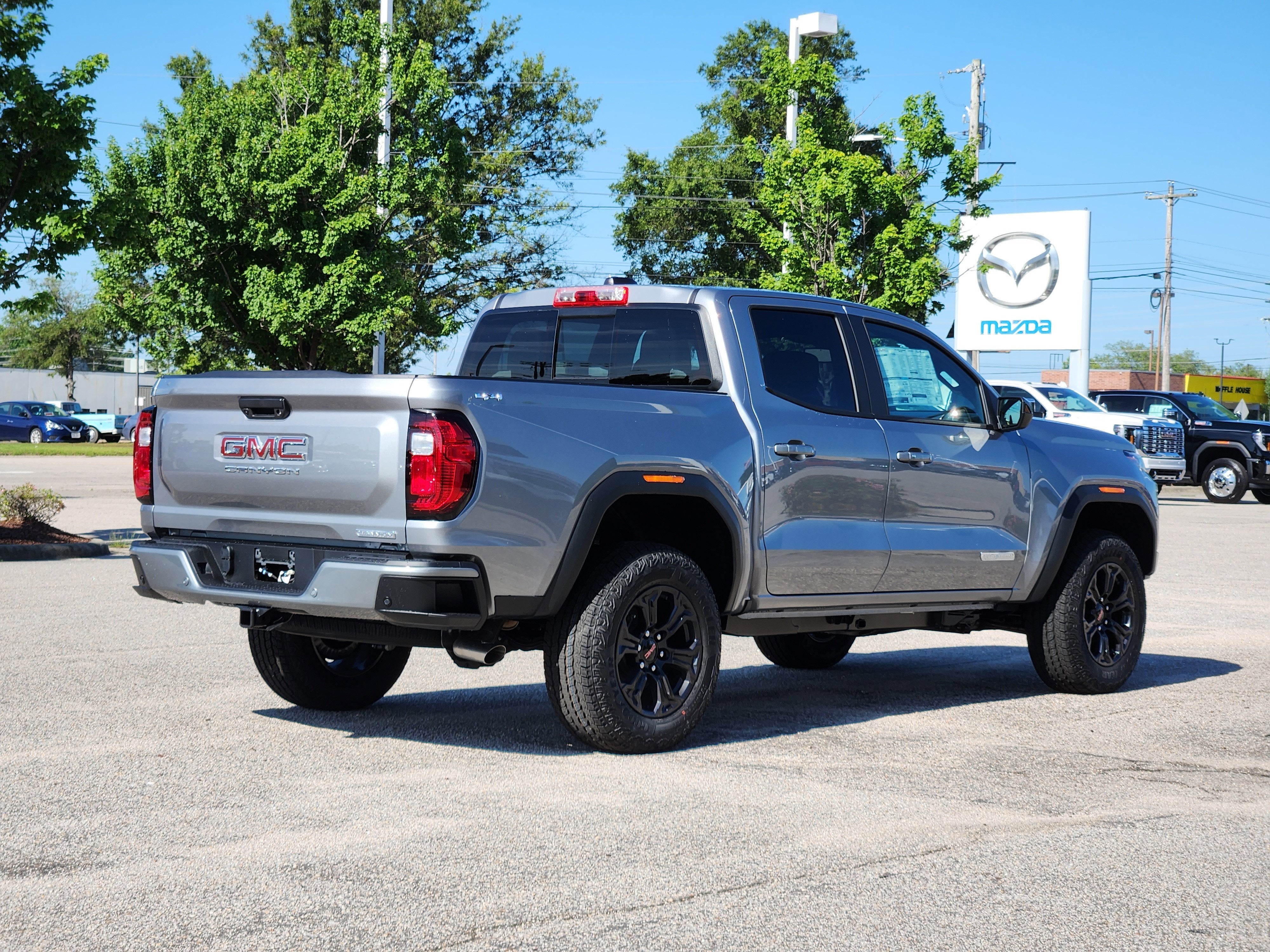 2025 GMC Canyon Elevation