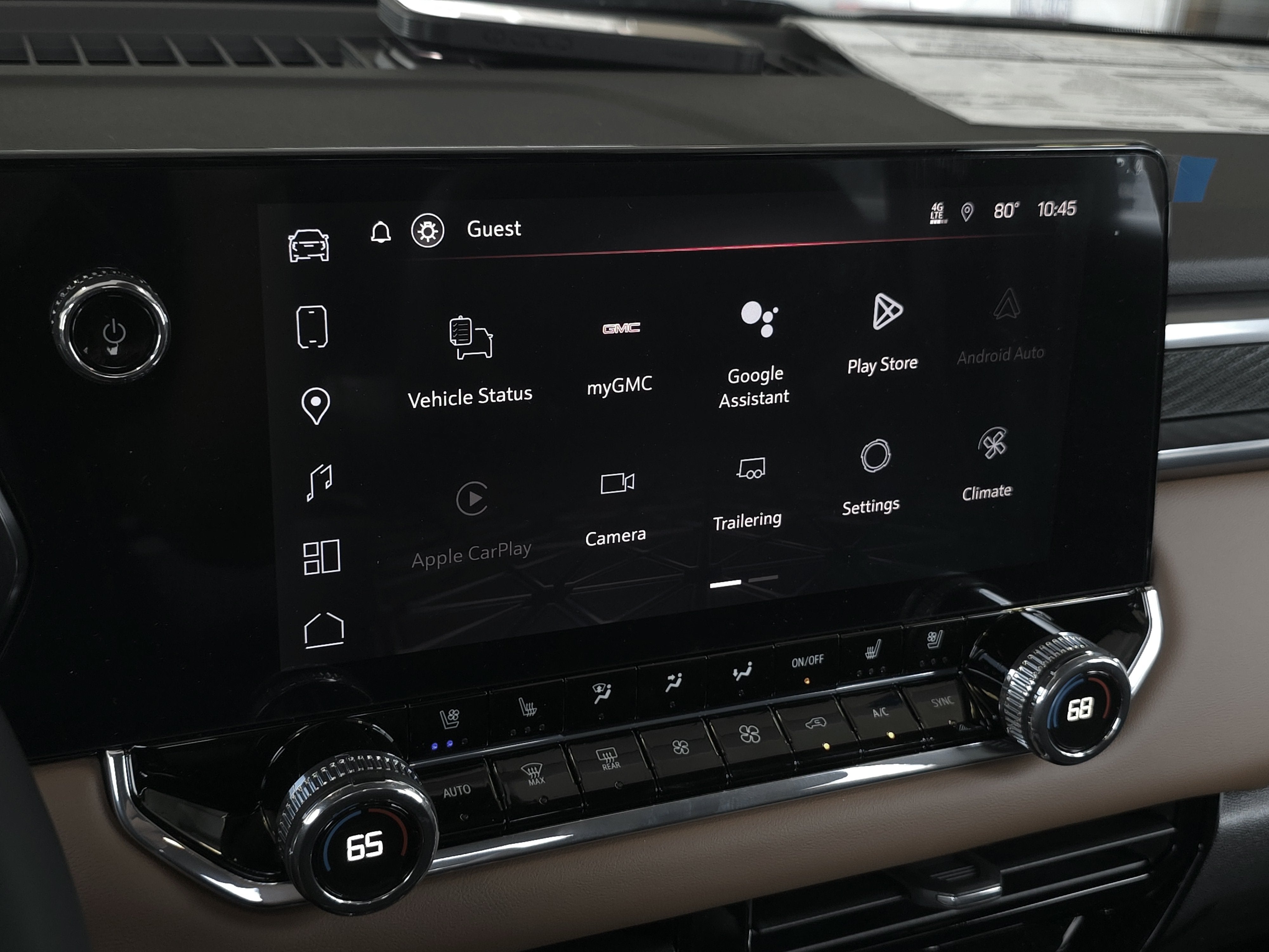 2026 GMC Canyon AT4 - Photo 17