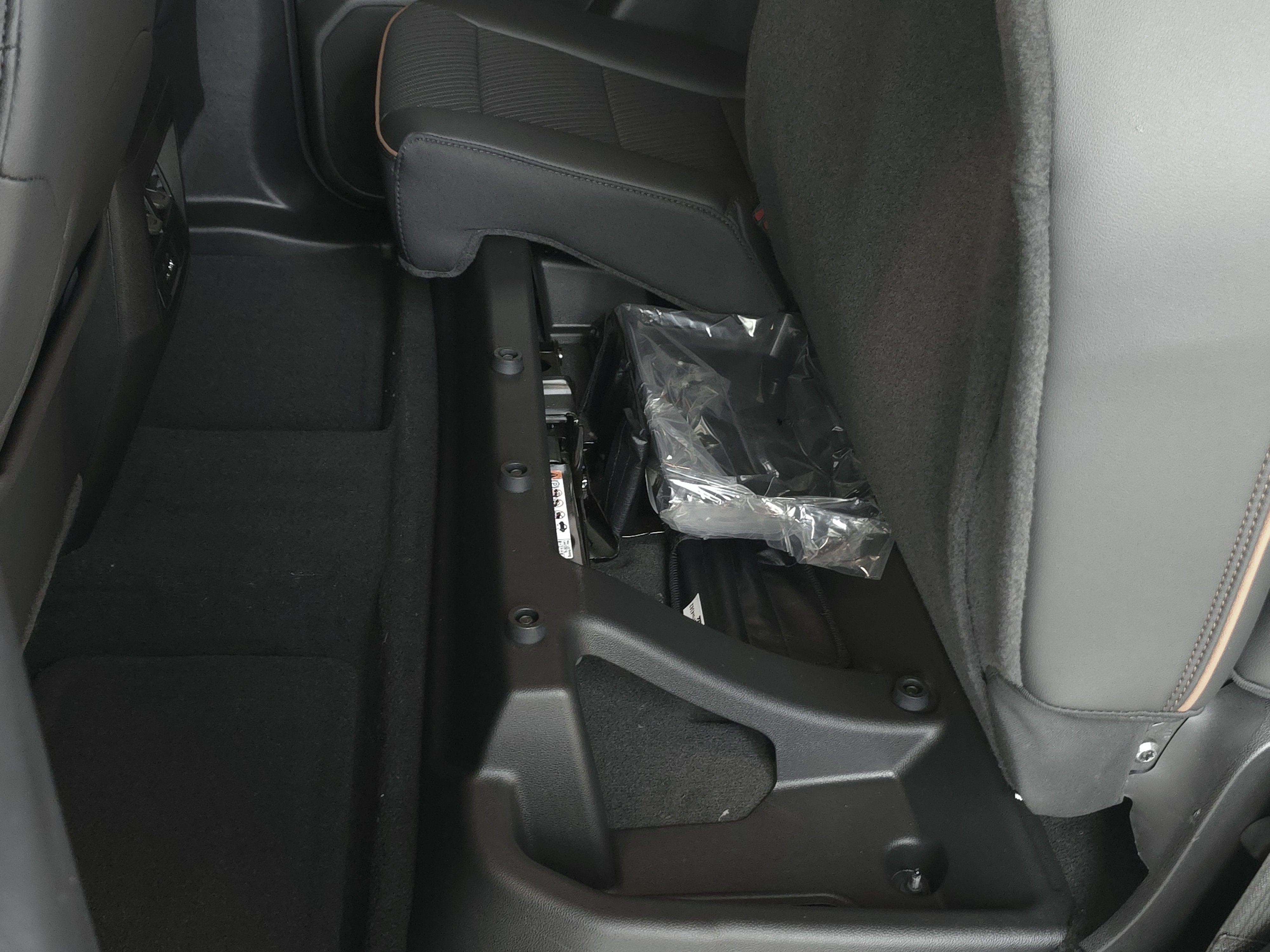 2026 GMC Canyon AT4 - Photo 31