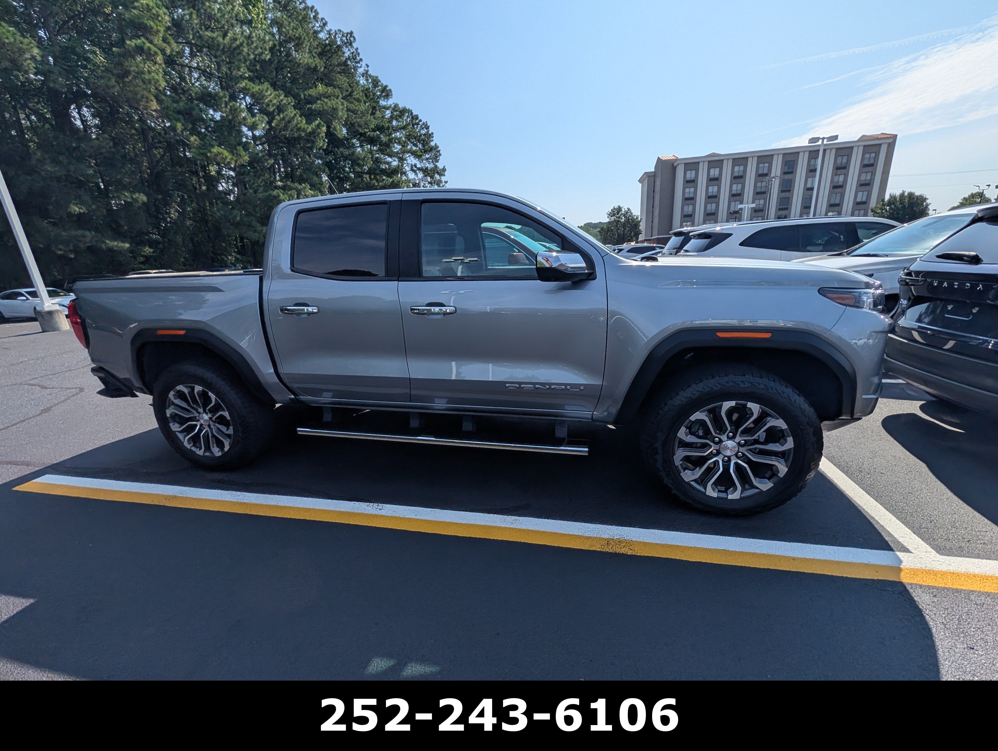 2024 GMC Canyon Denali