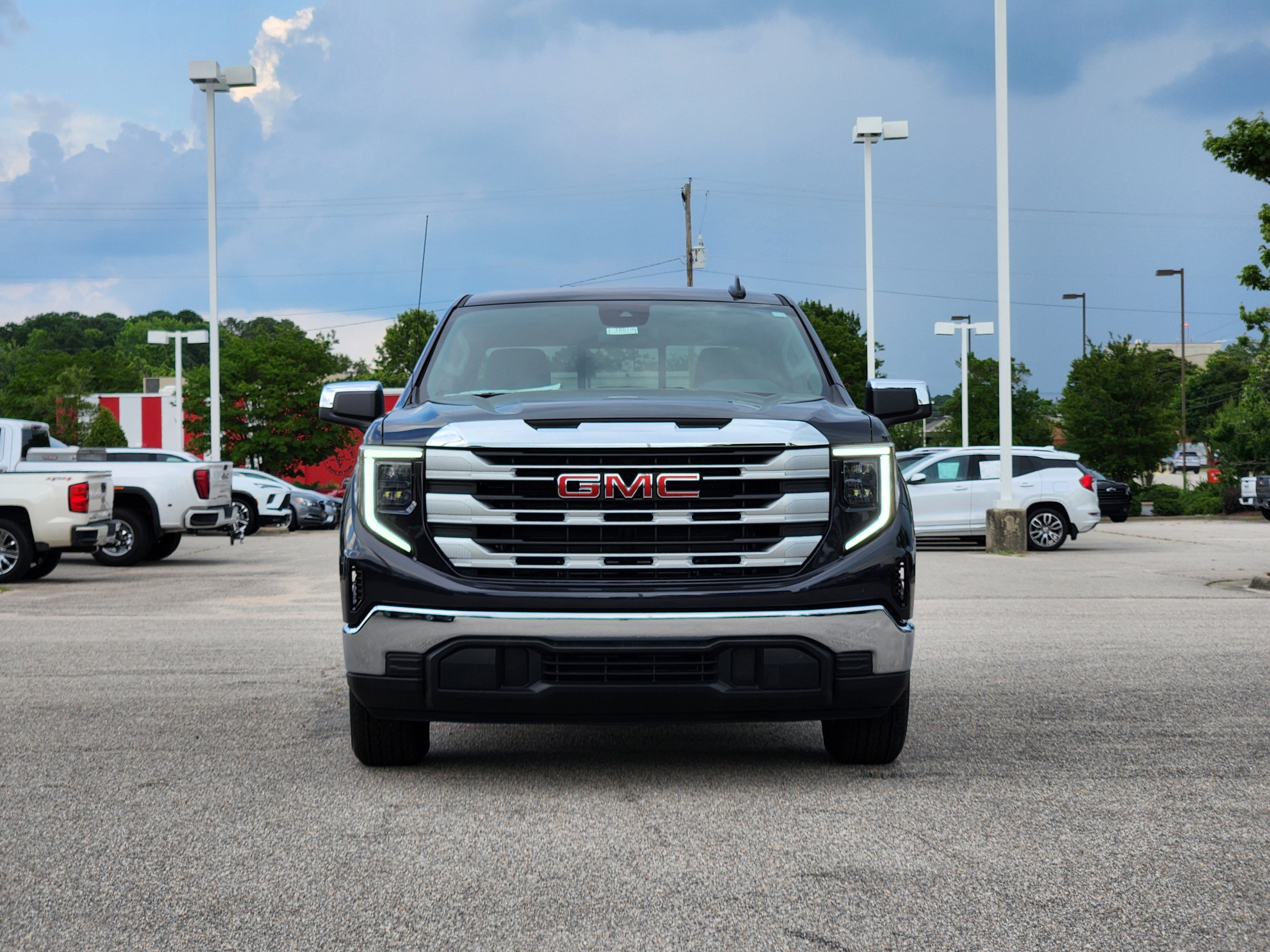 2025 GMC Sierra 1500 SLE