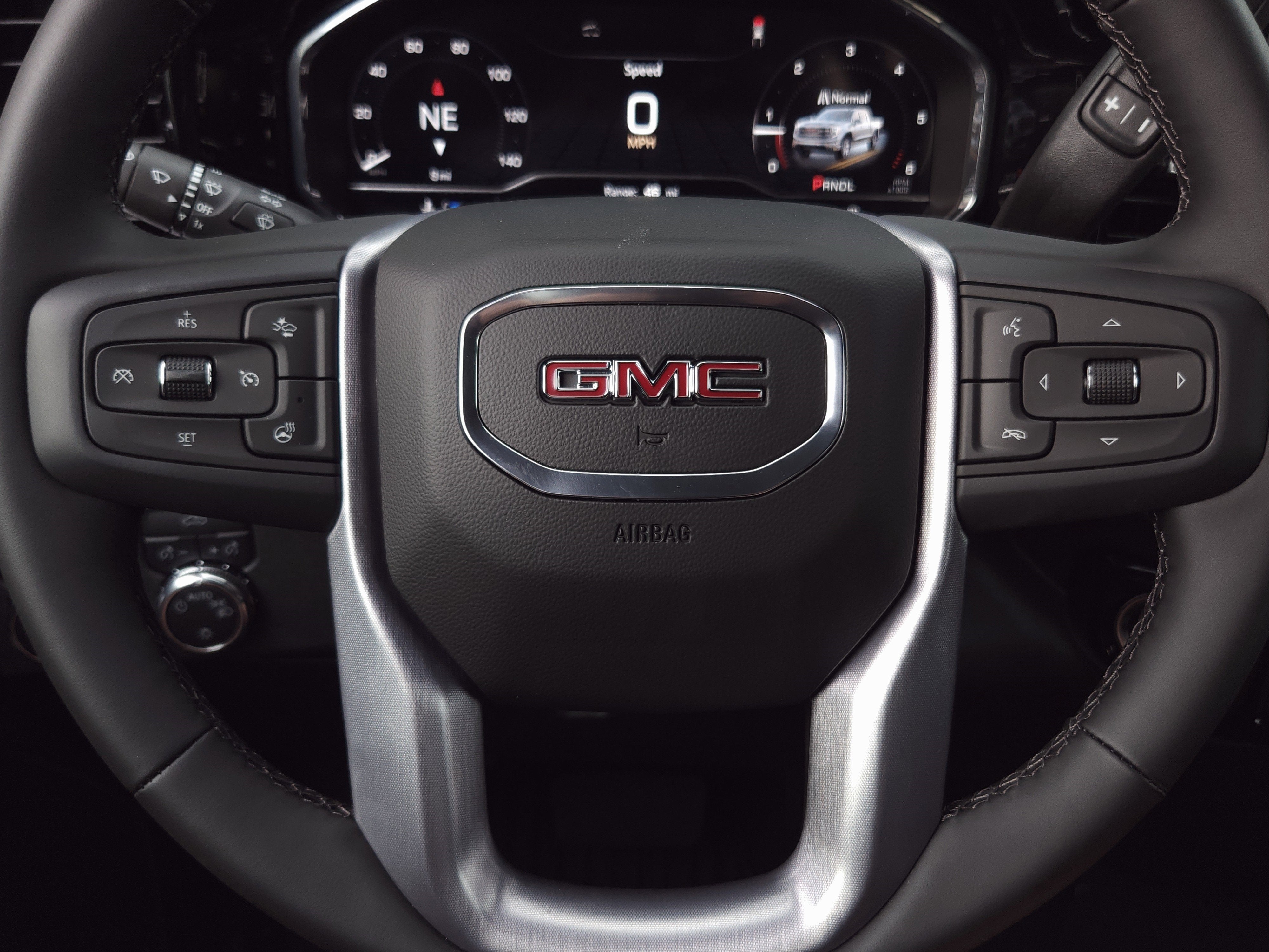 2025 GMC Sierra 1500 SLE