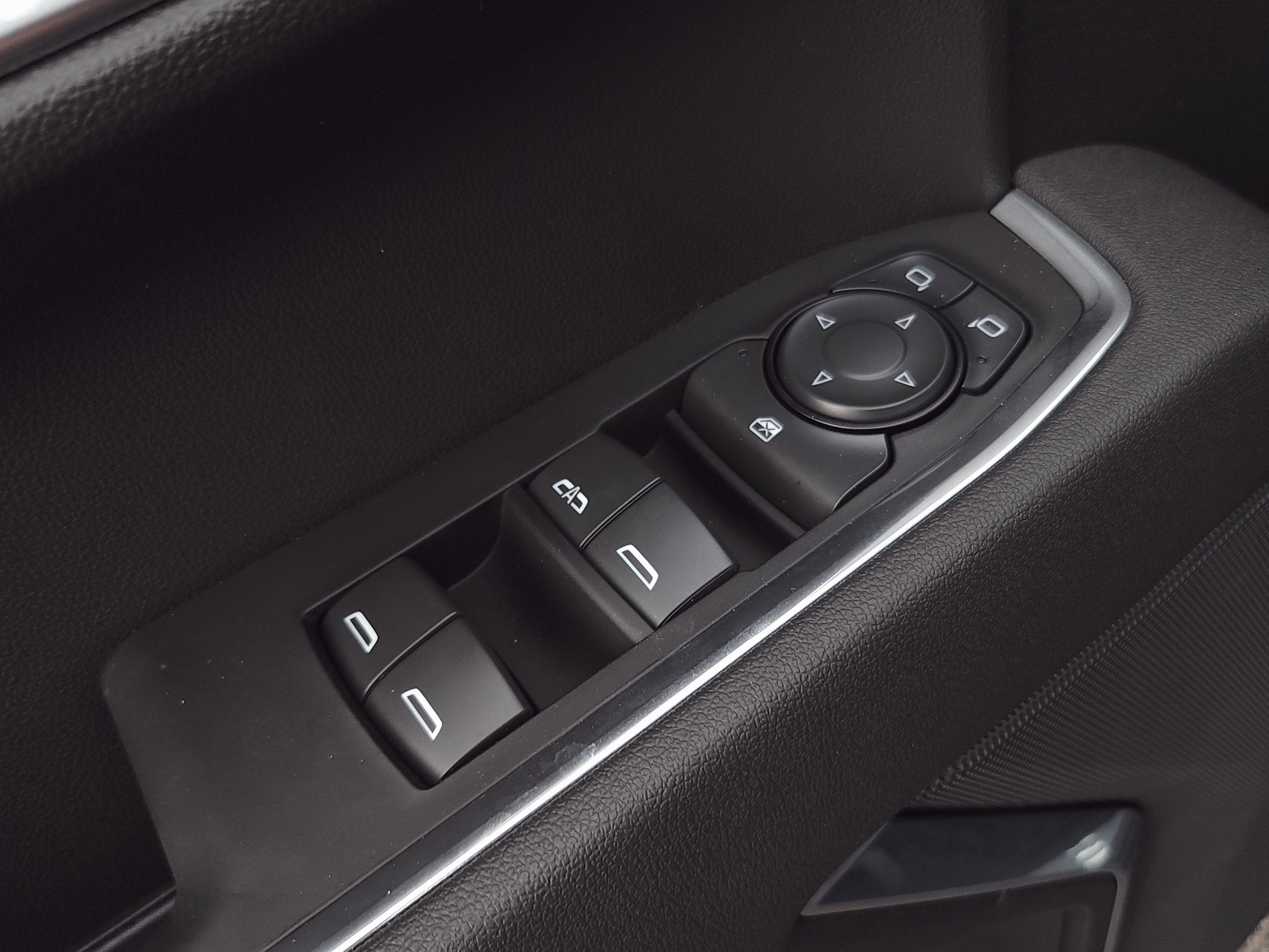 2025 GMC Sierra 1500 SLE