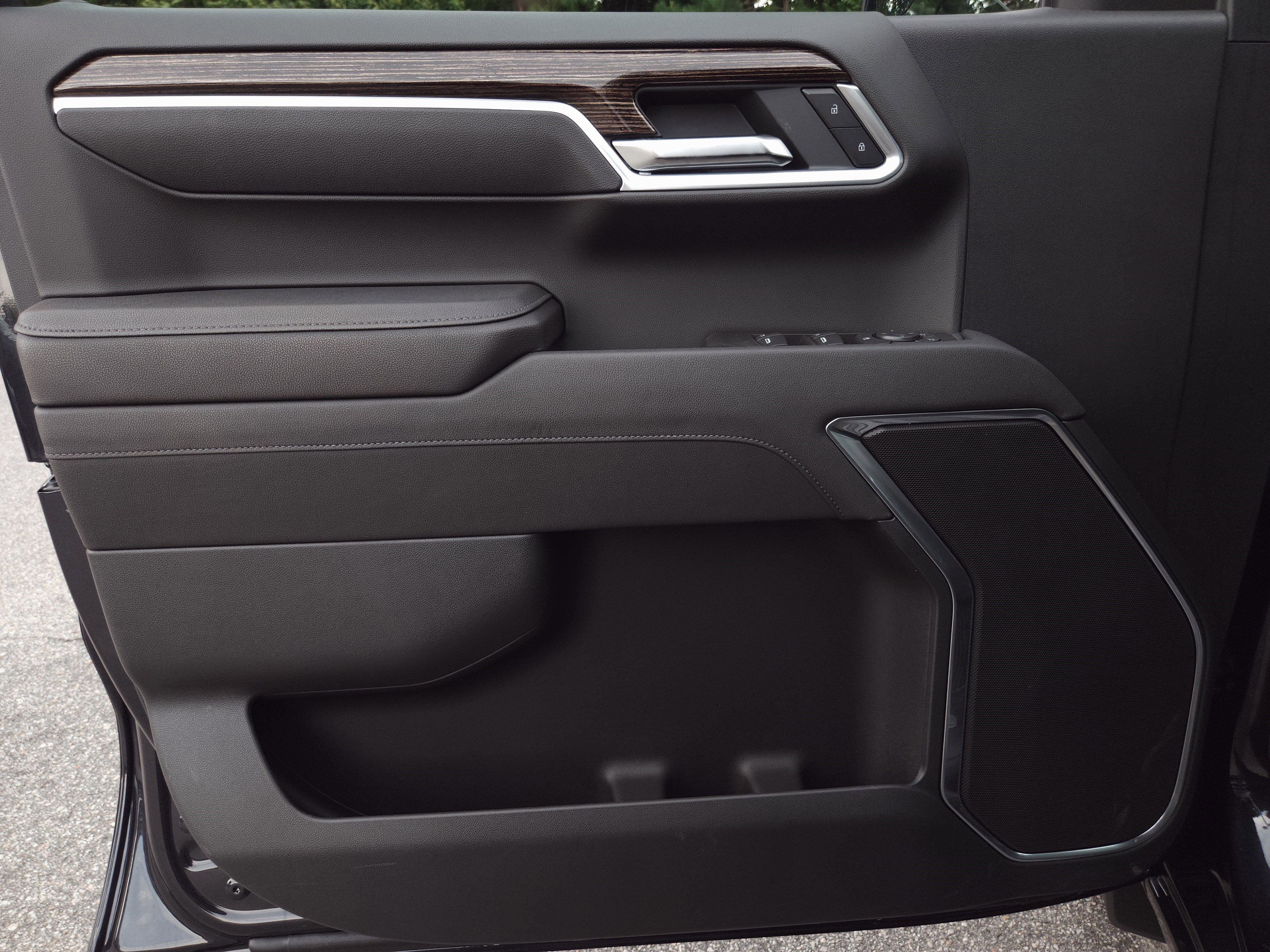 2025 GMC Sierra 1500 SLE