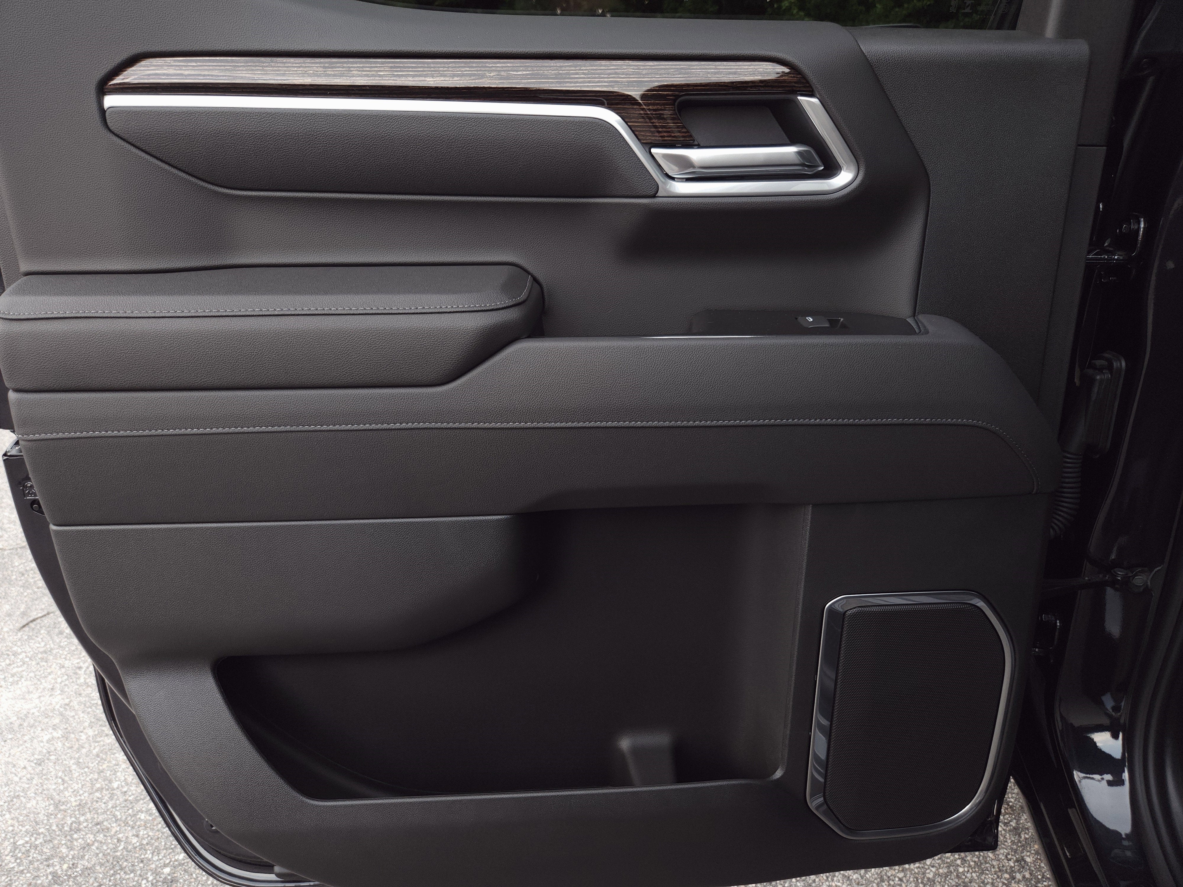 2025 GMC Sierra 1500 SLE