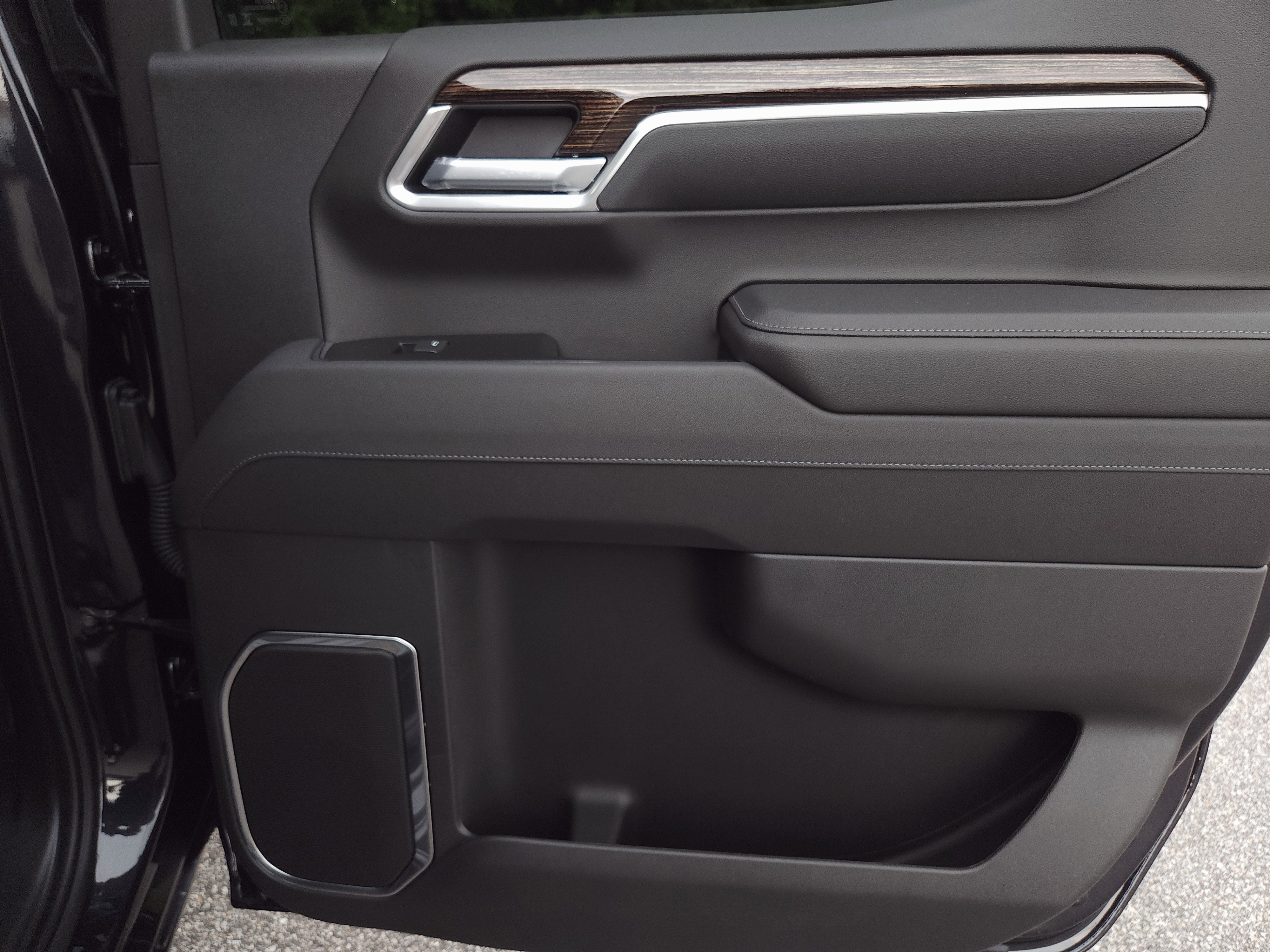 2025 GMC Sierra 1500 SLE