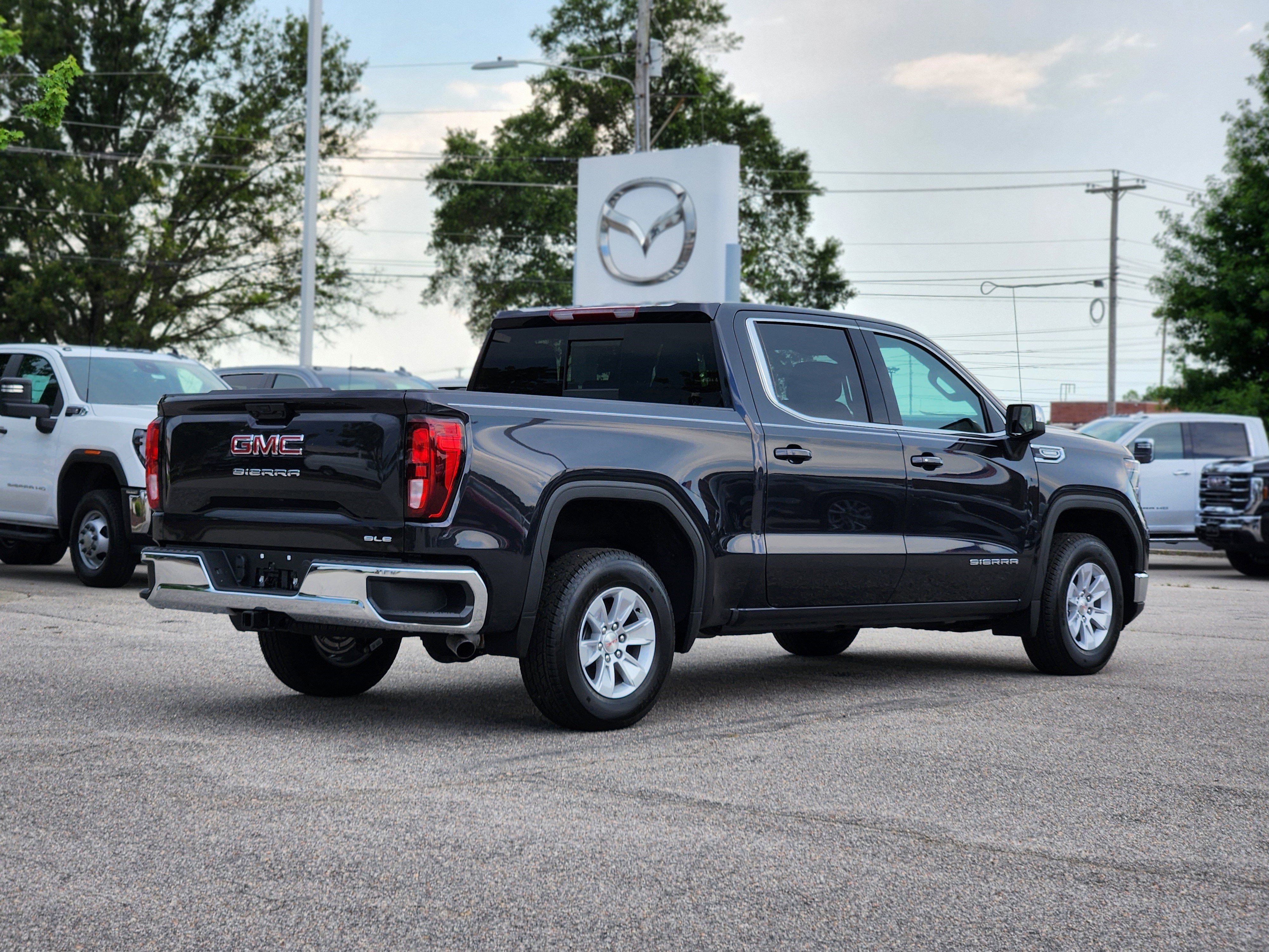 2025 GMC Sierra 1500 SLE