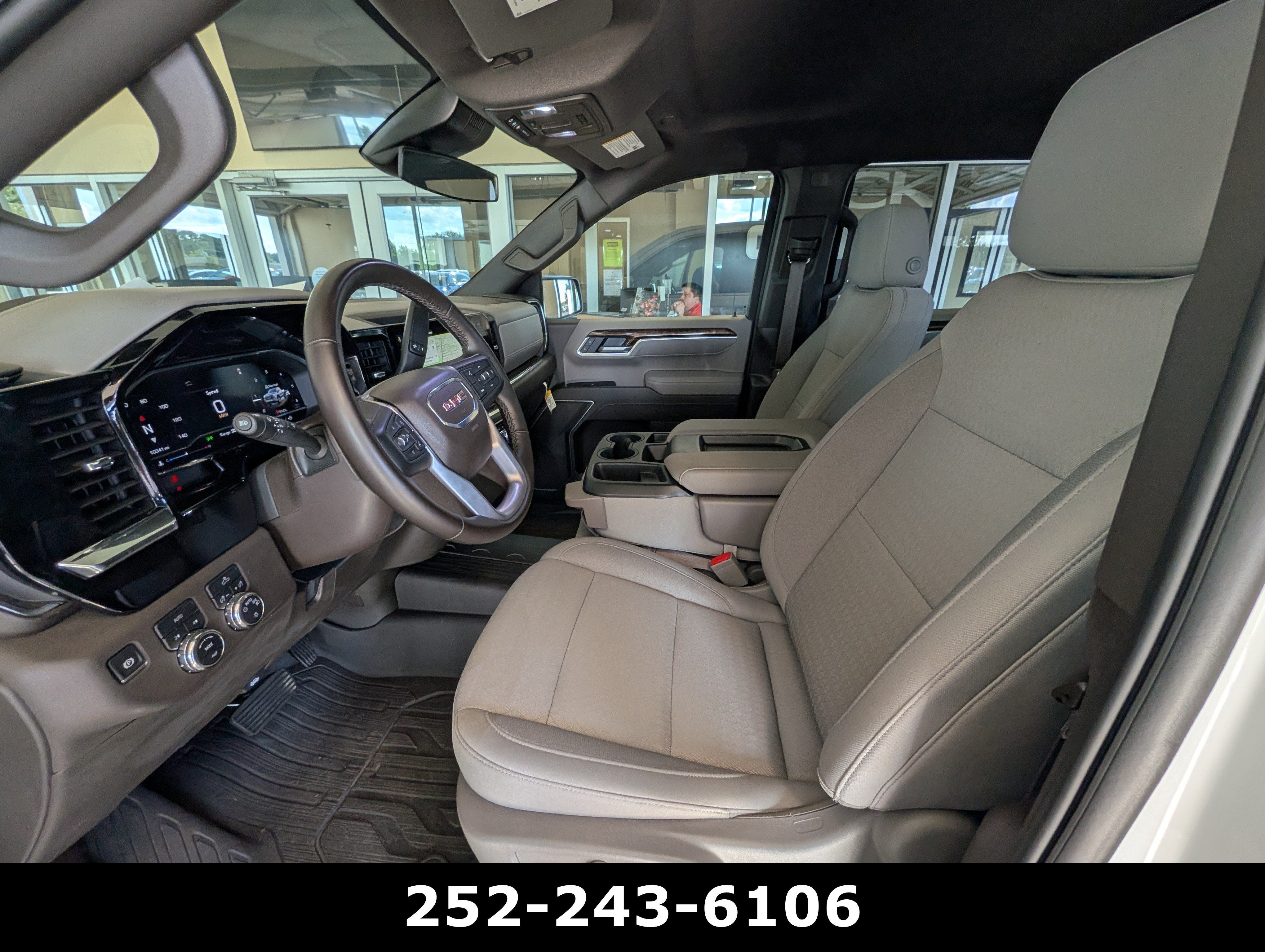 2025 GMC Sierra 1500 SLE