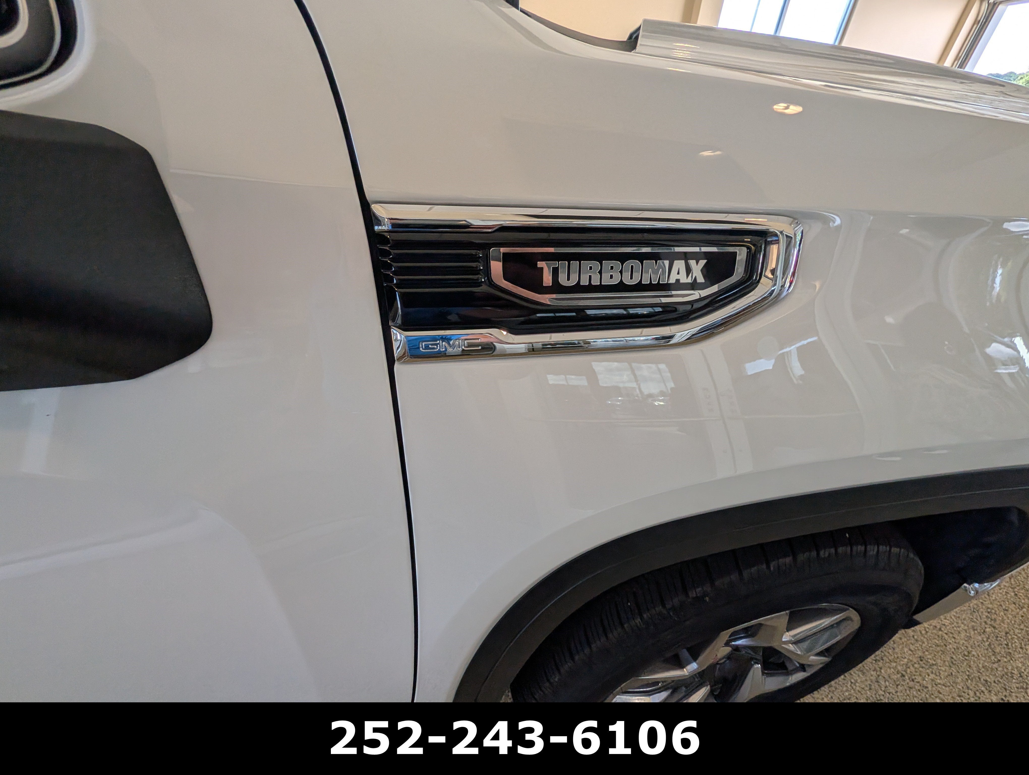 2025 GMC Sierra 1500 SLE