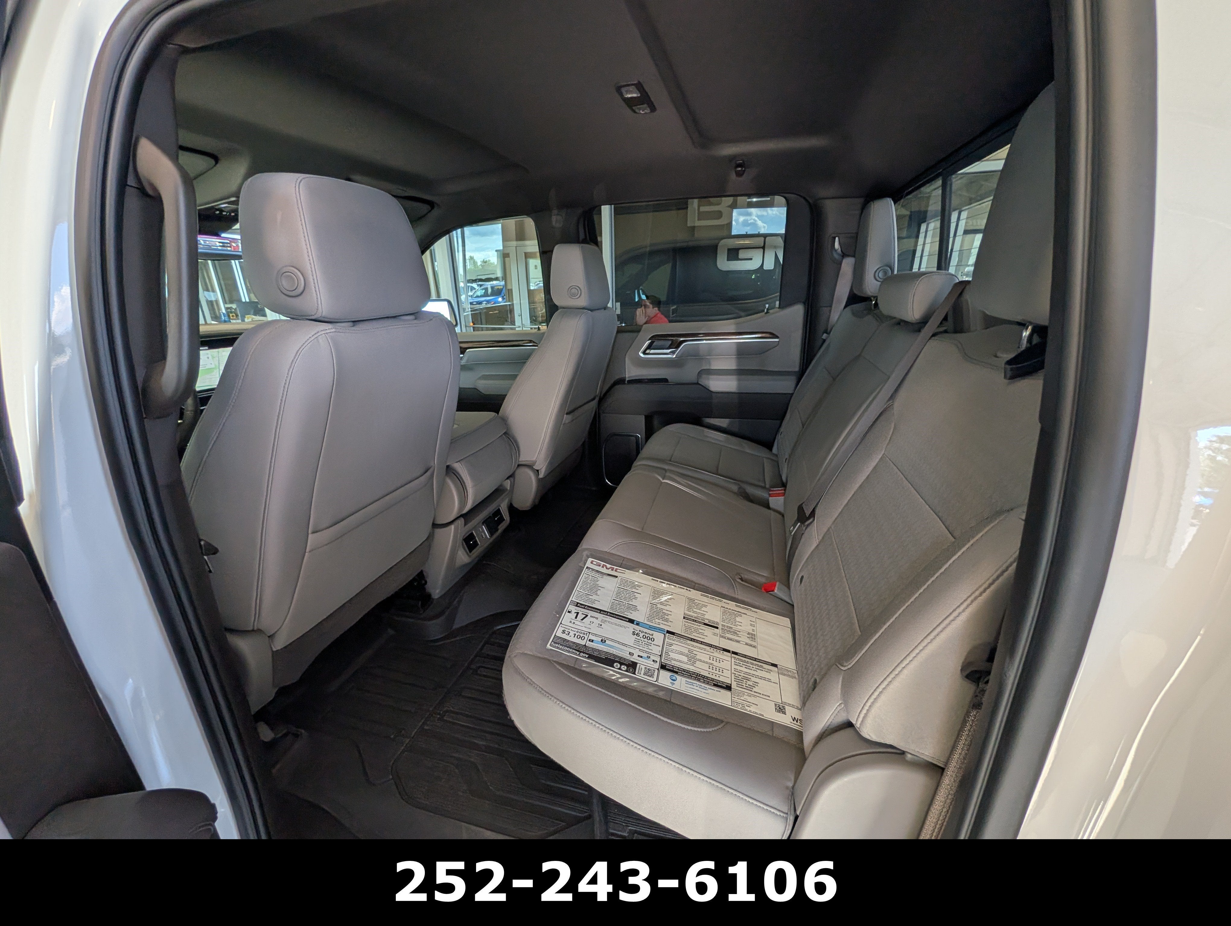 2025 GMC Sierra 1500 SLE