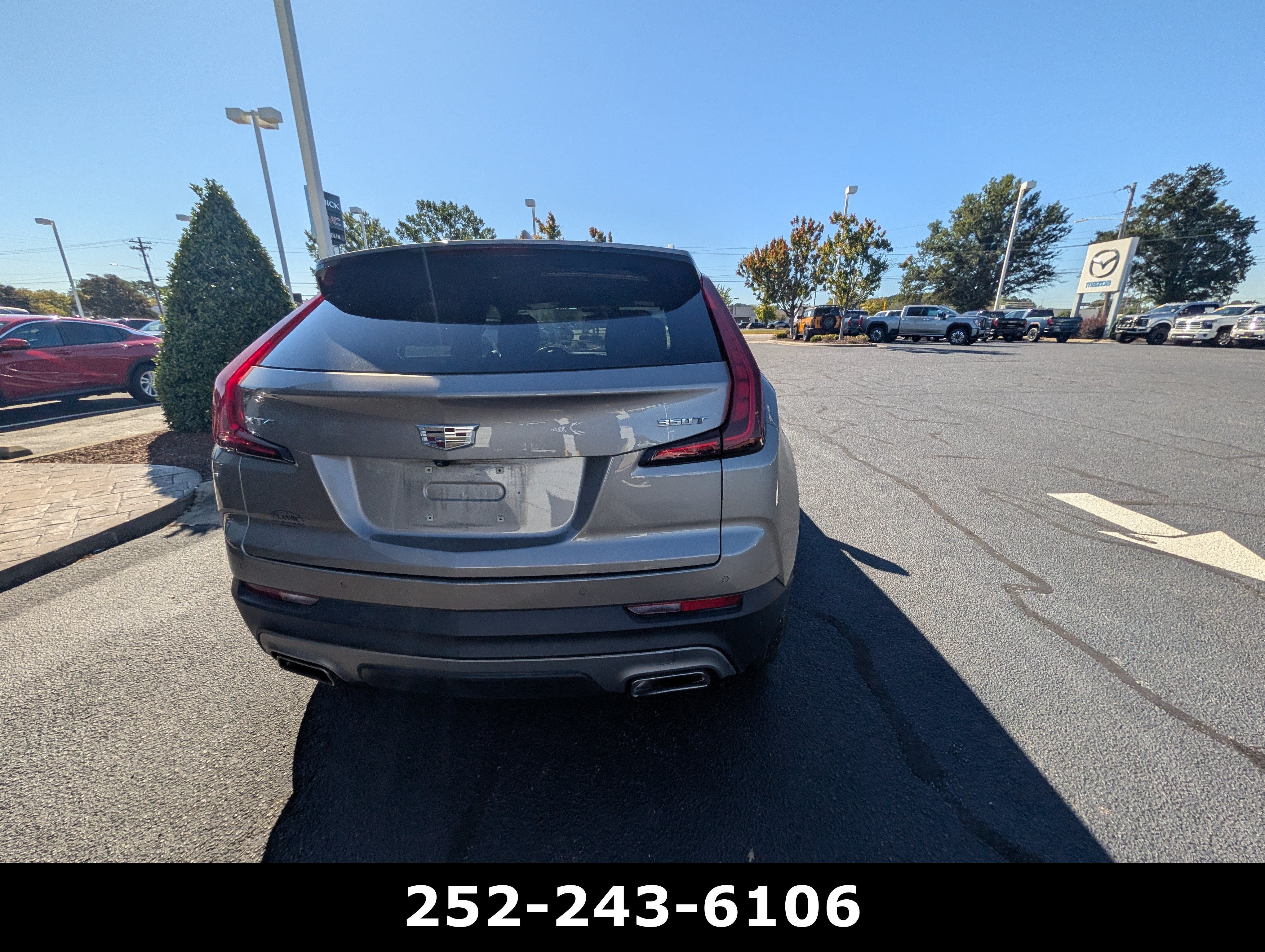 2023 Cadillac XT4 FWD Premium Luxury