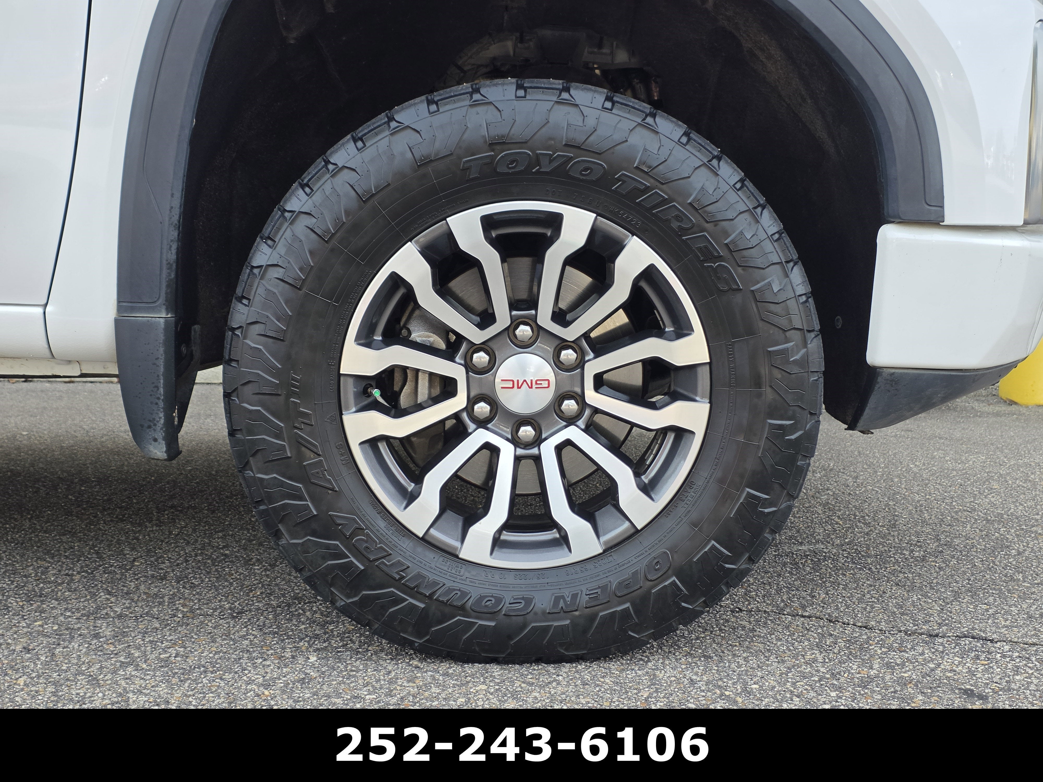 2021 GMC Sierra 1500 AT4