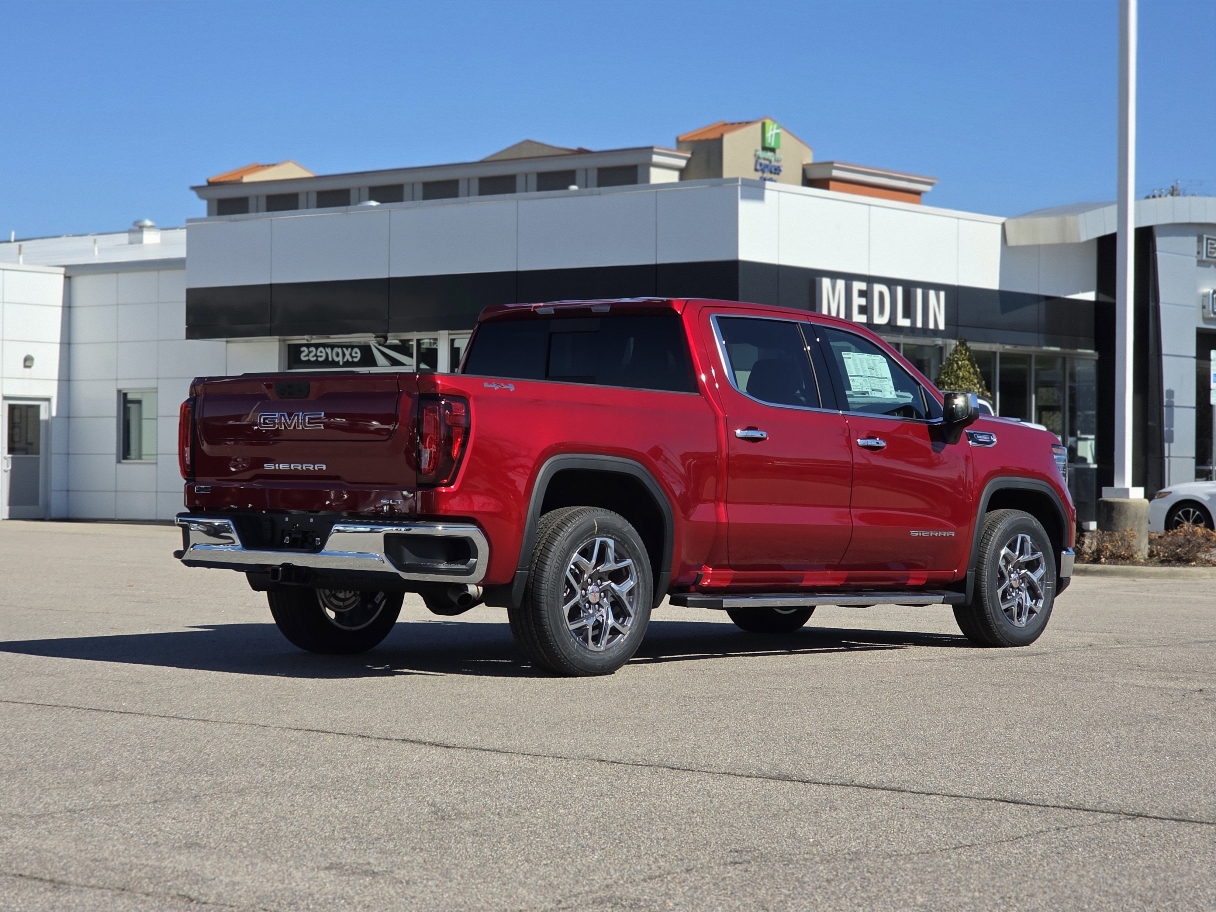 2026 GMC Sierra 1500 SLT