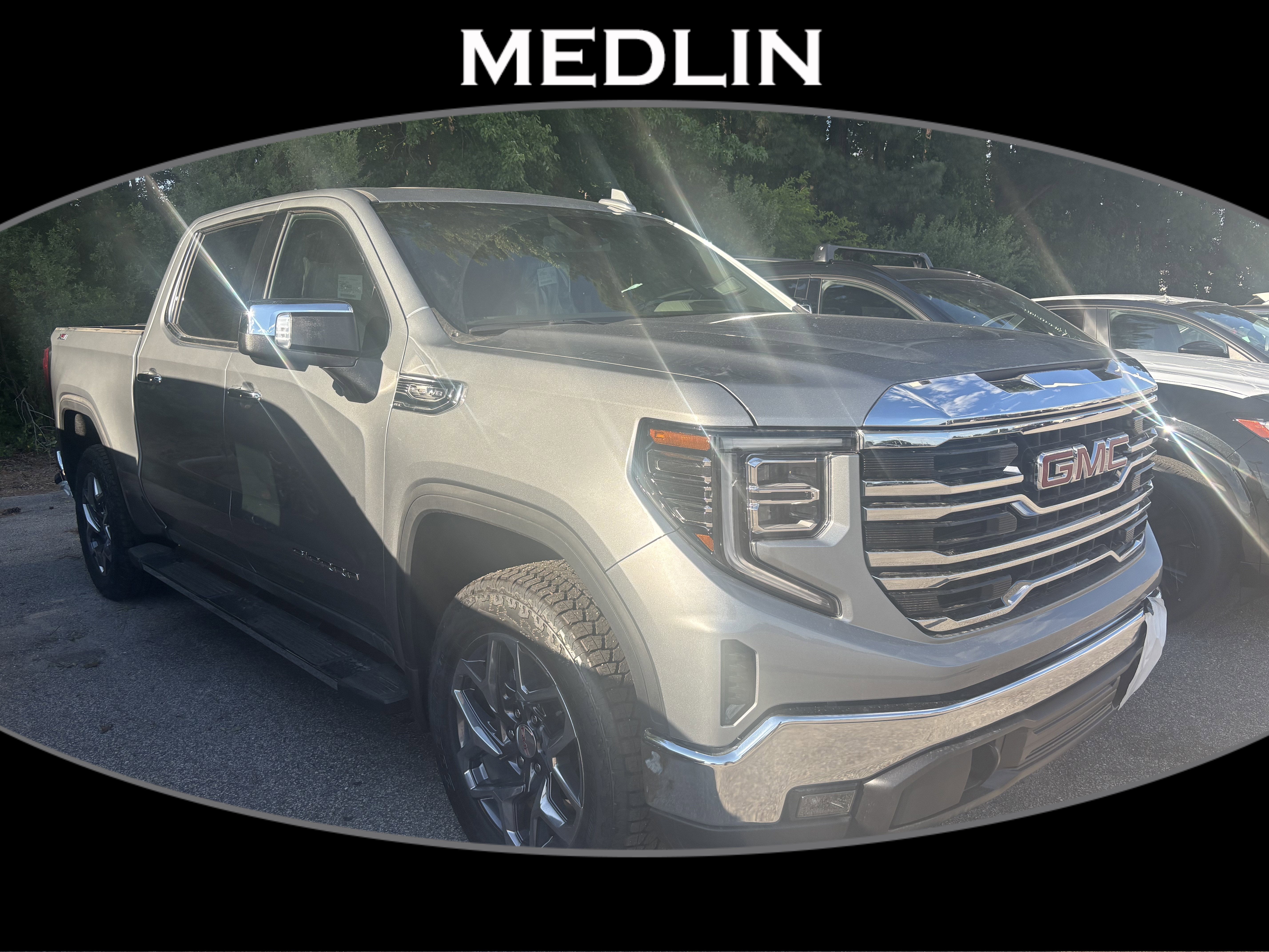 2026 GMC Sierra 4WD Crew Cab Short Box SLT's photo