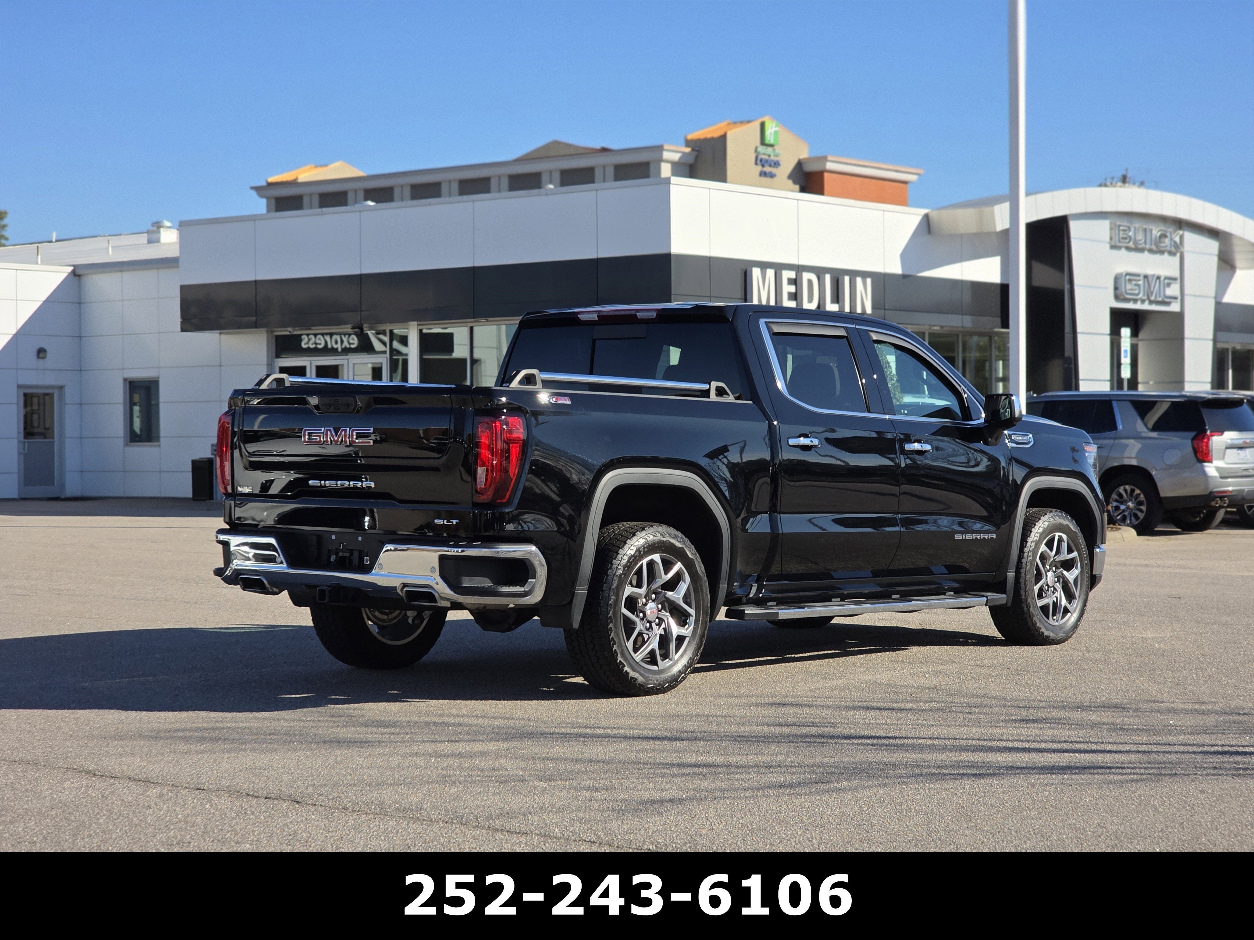 2024 GMC Sierra 1500 SLT