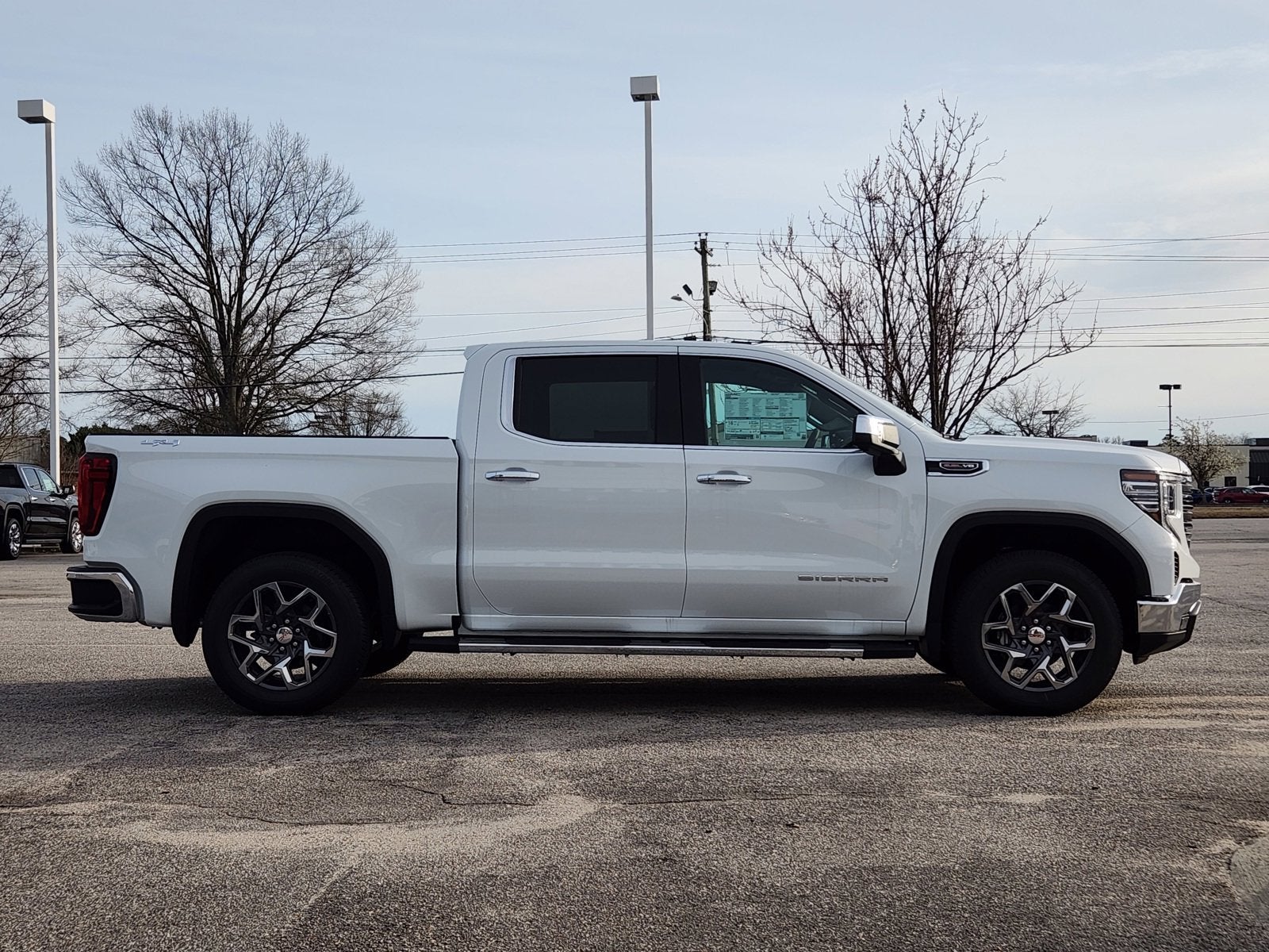 2025 GMC Sierra 1500 SLT