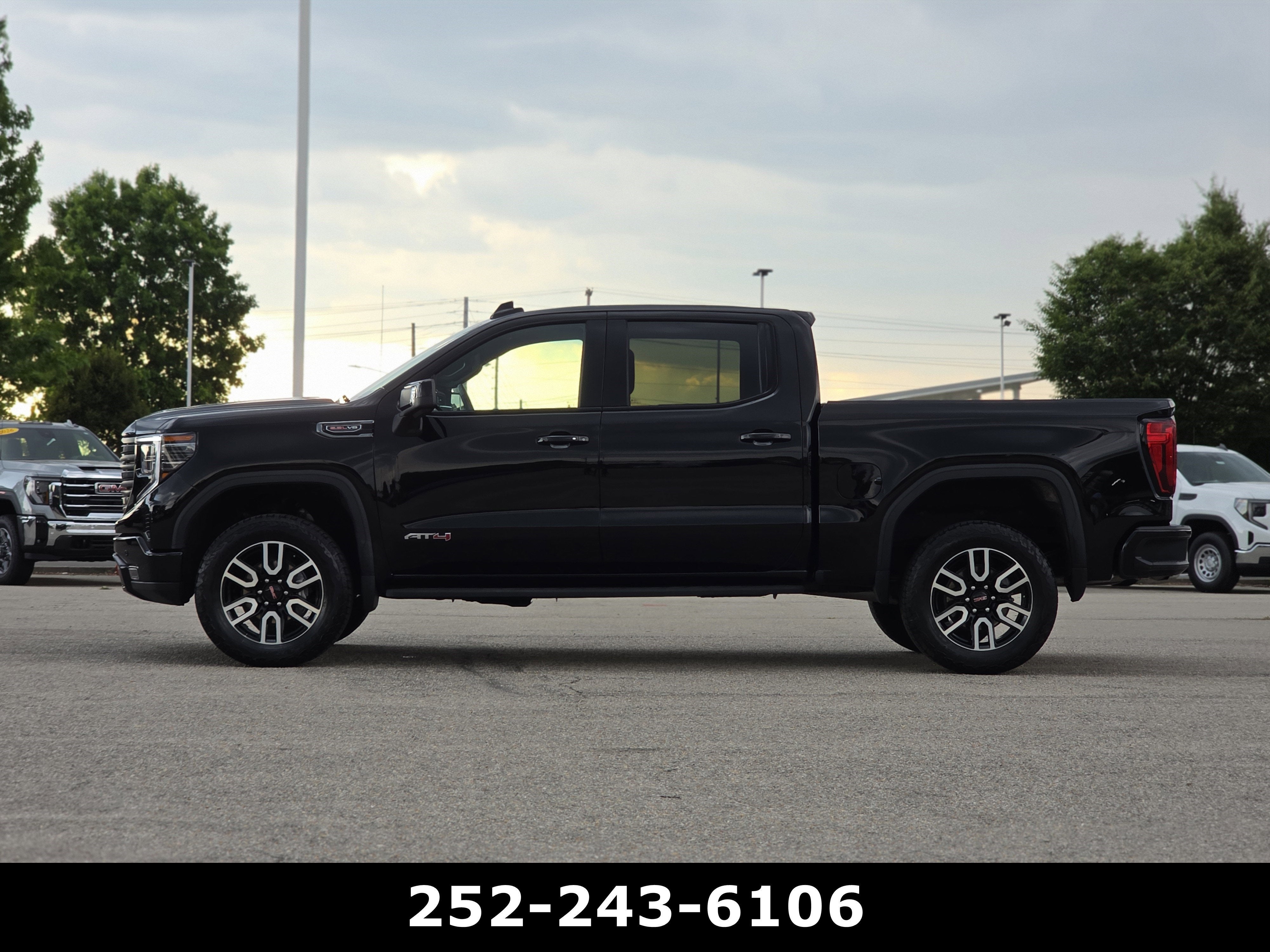 2025 GMC Sierra 1500 AT4