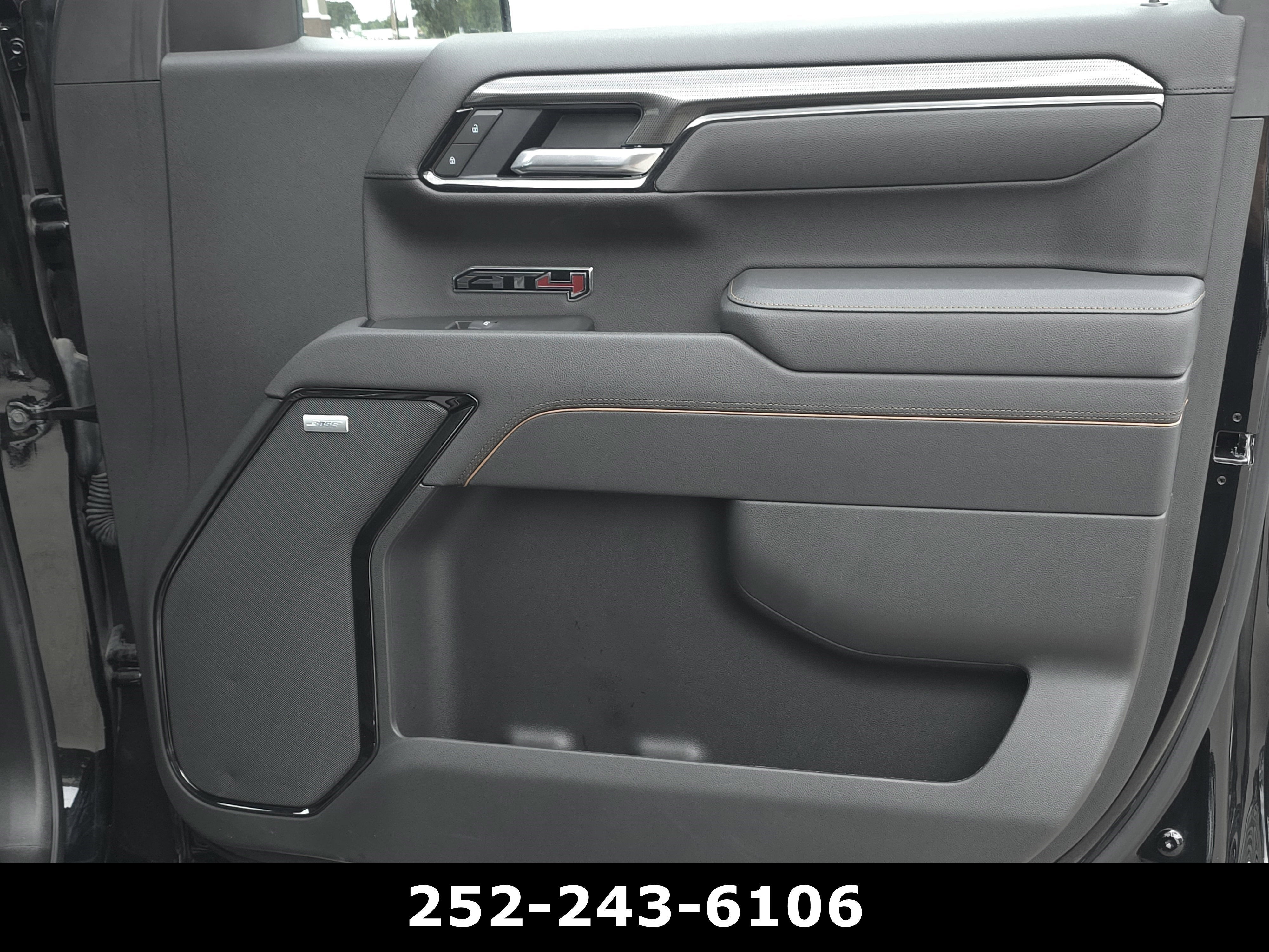 2025 GMC Sierra 1500 AT4