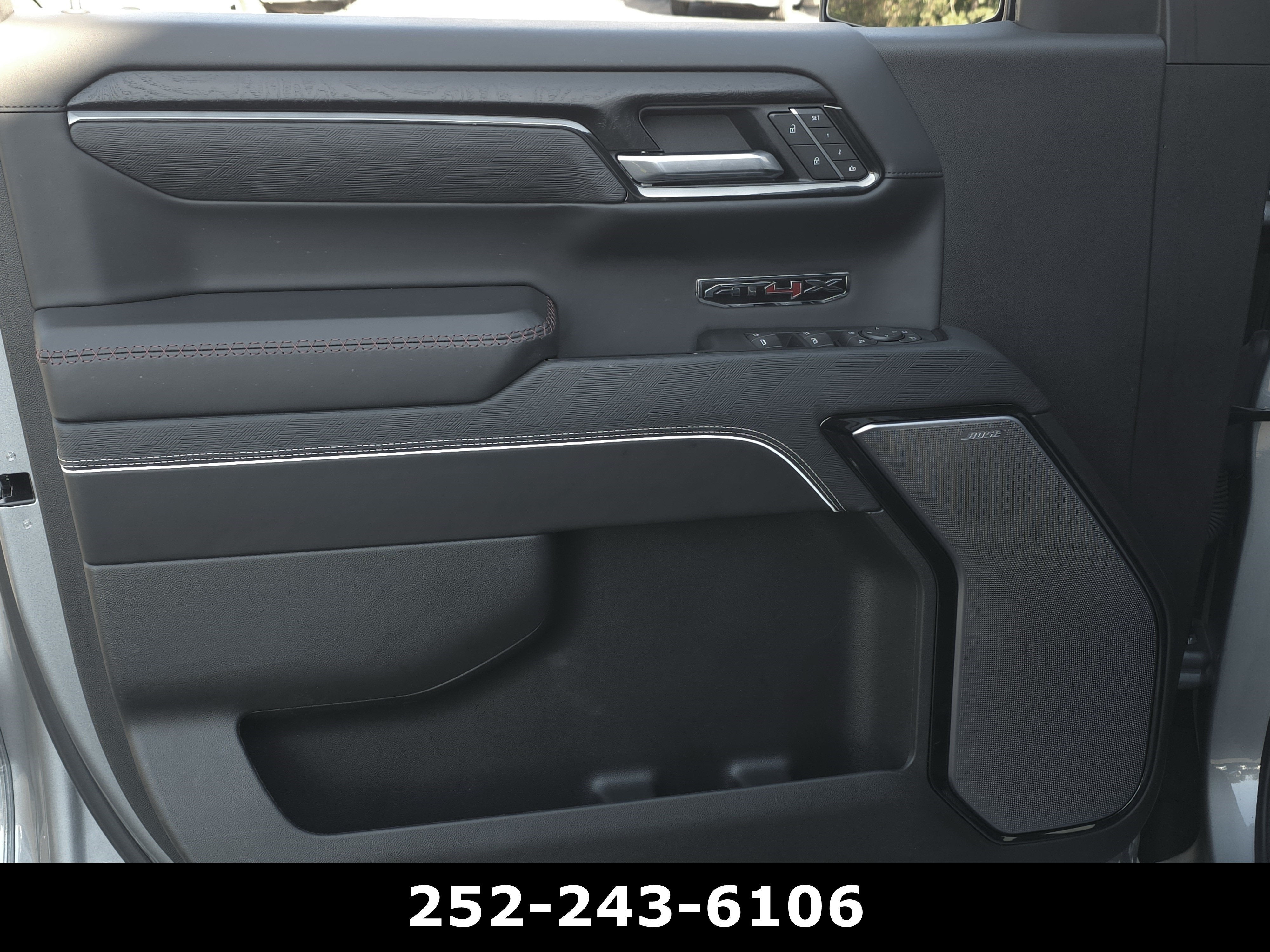 2025 GMC Sierra 1500 AT4X