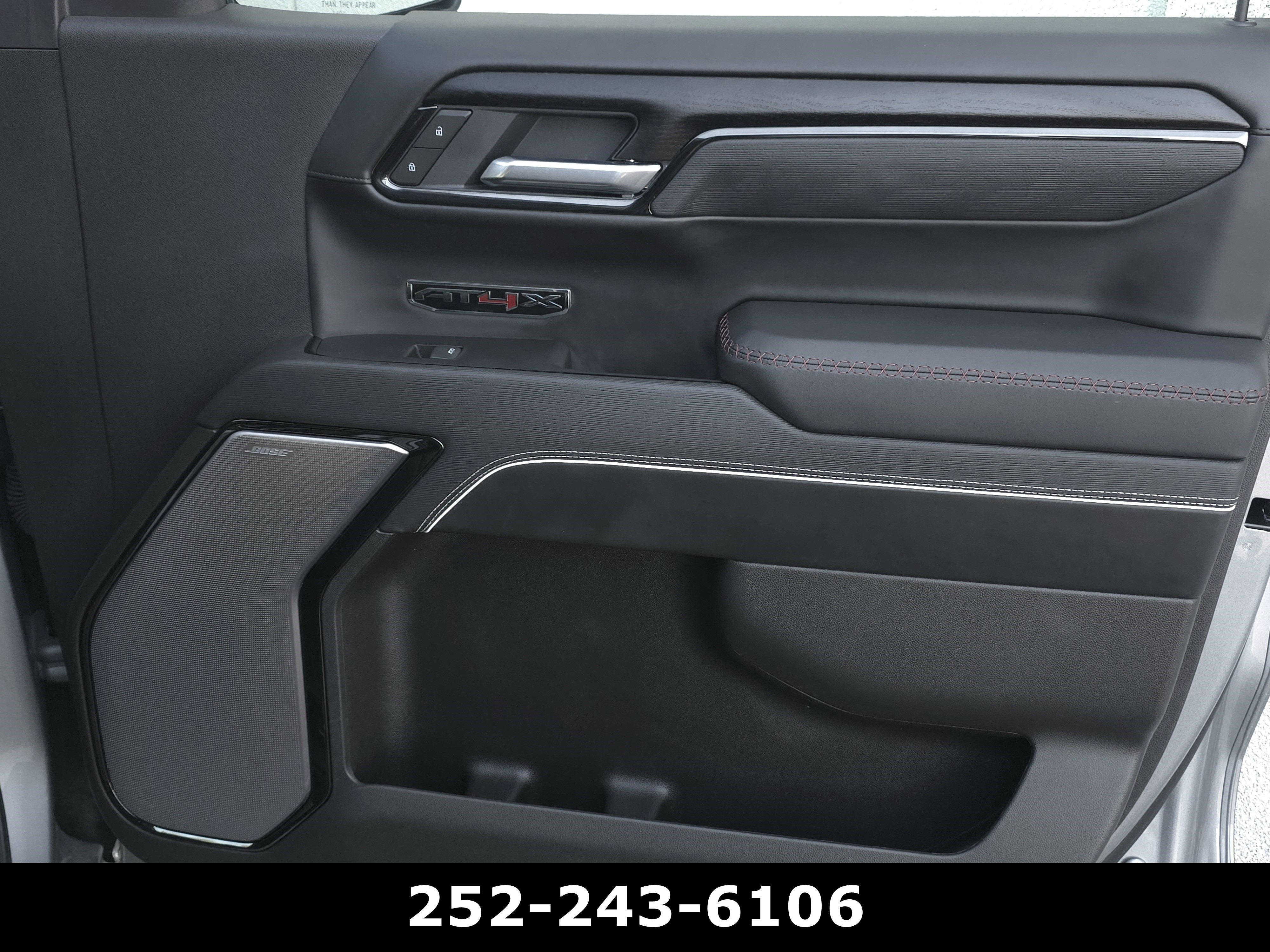 2025 GMC Sierra 1500 AT4X