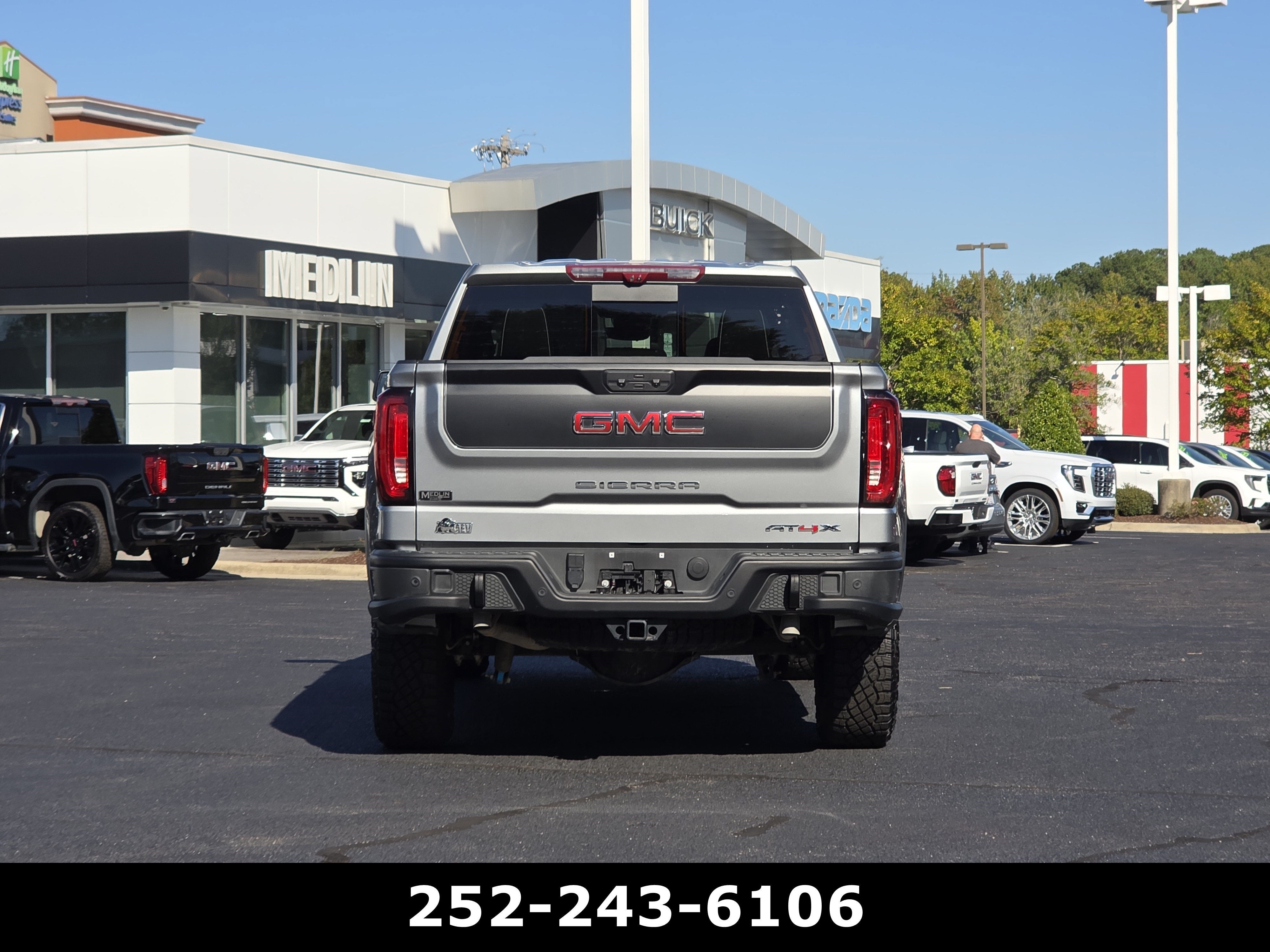 2025 GMC Sierra 1500 AT4X