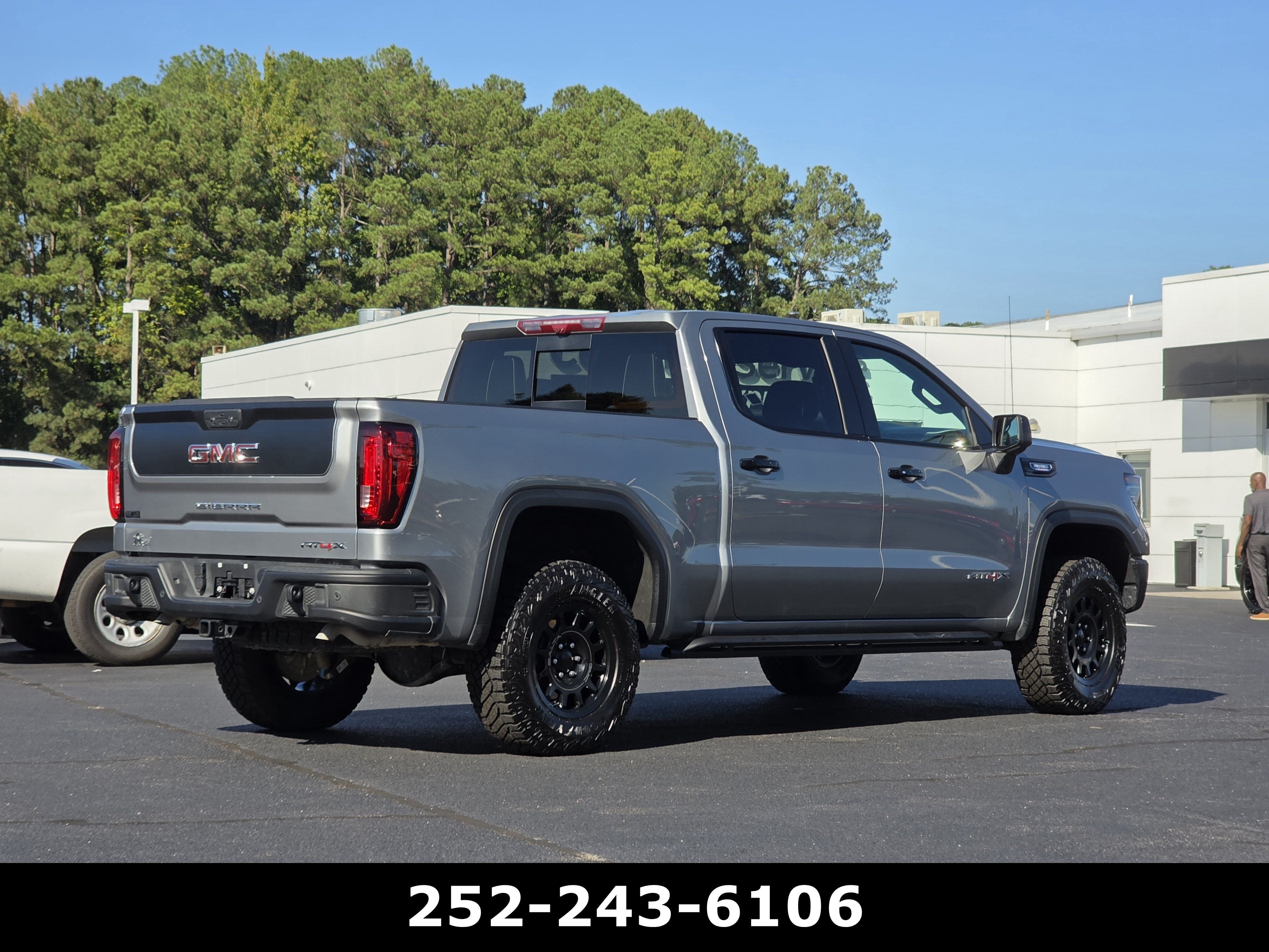 2025 GMC Sierra 1500 AT4X