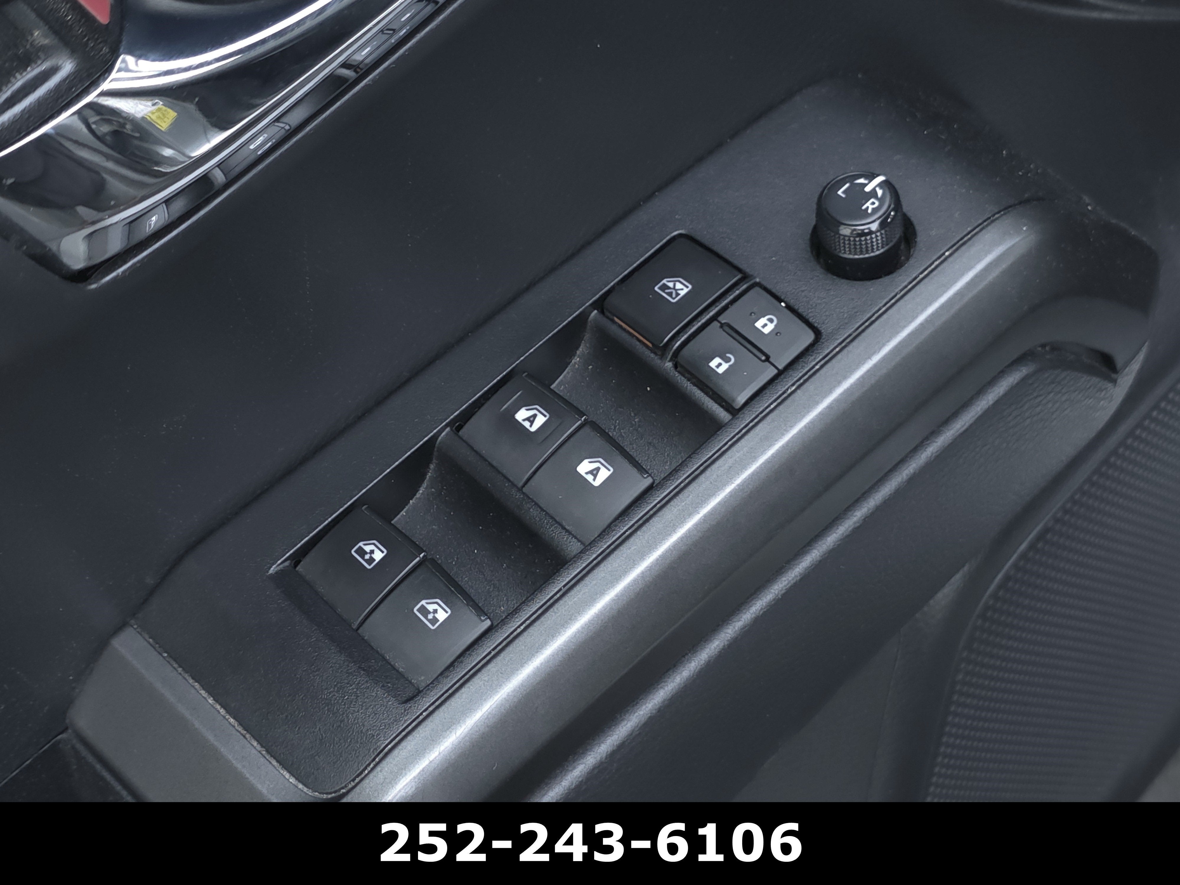 2022 Toyota Tacoma 4WD SR