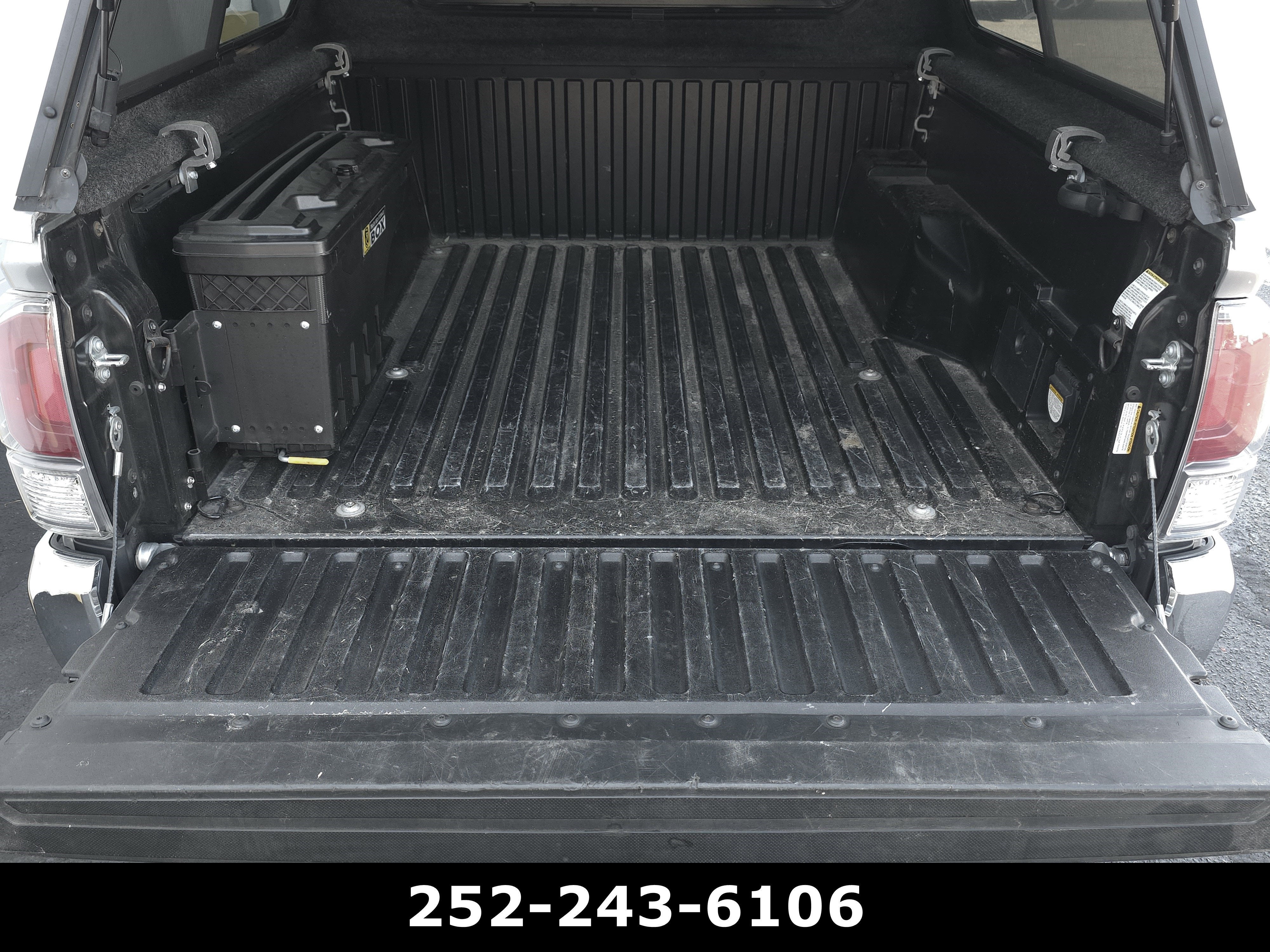 2022 Toyota Tacoma 4WD SR