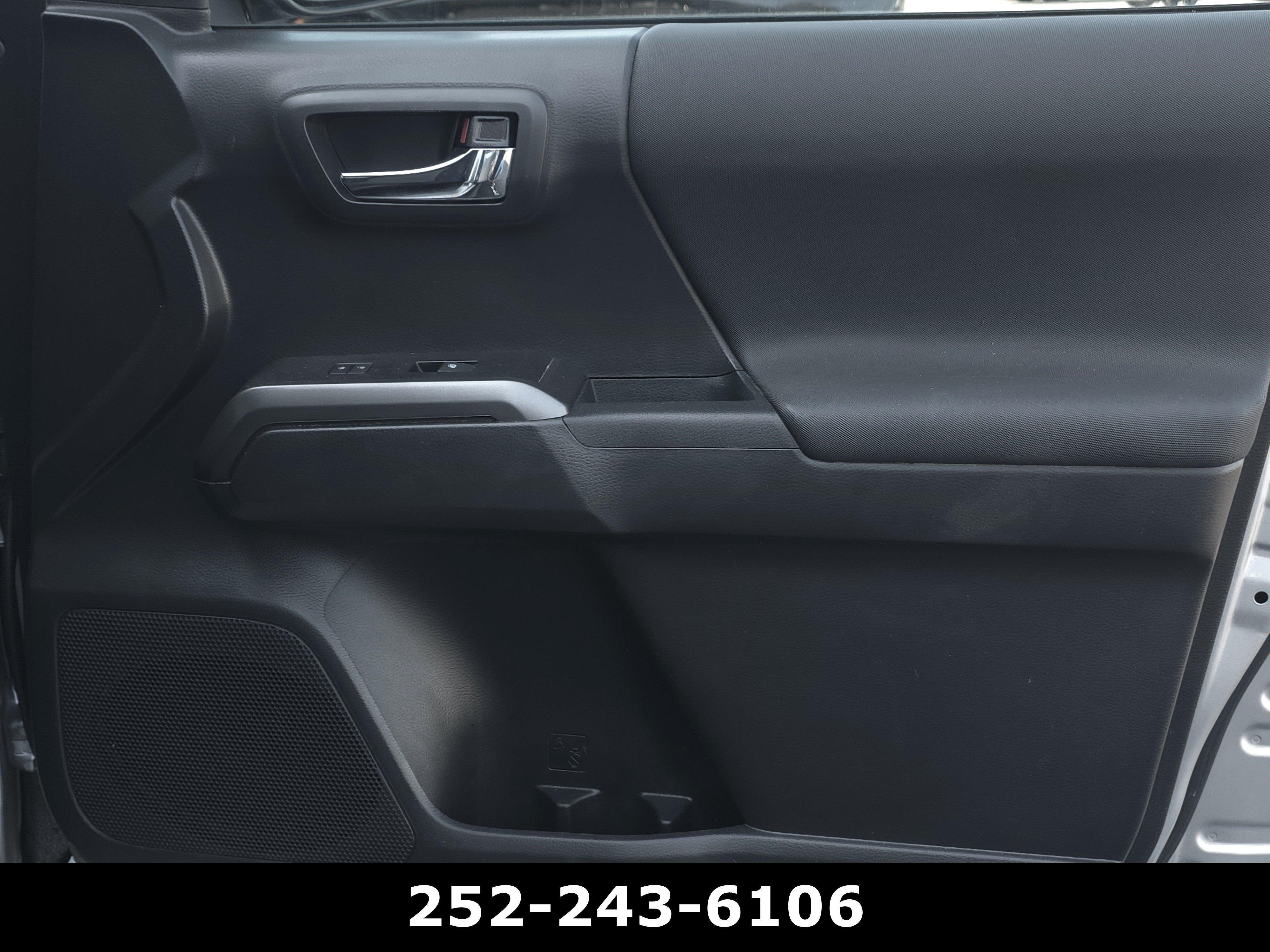 2022 Toyota Tacoma 4WD SR
